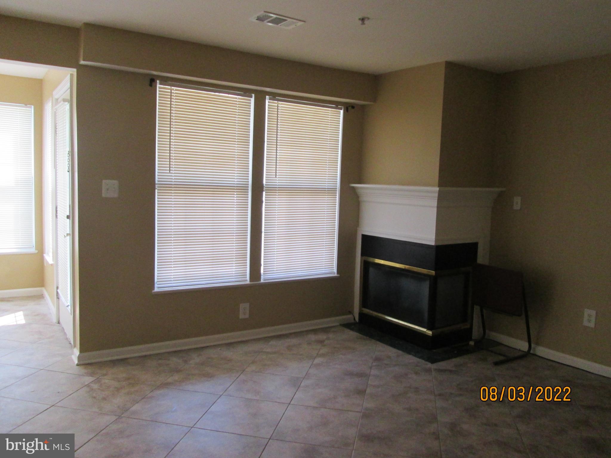 SOUTH MEADOWS - Residential Lease