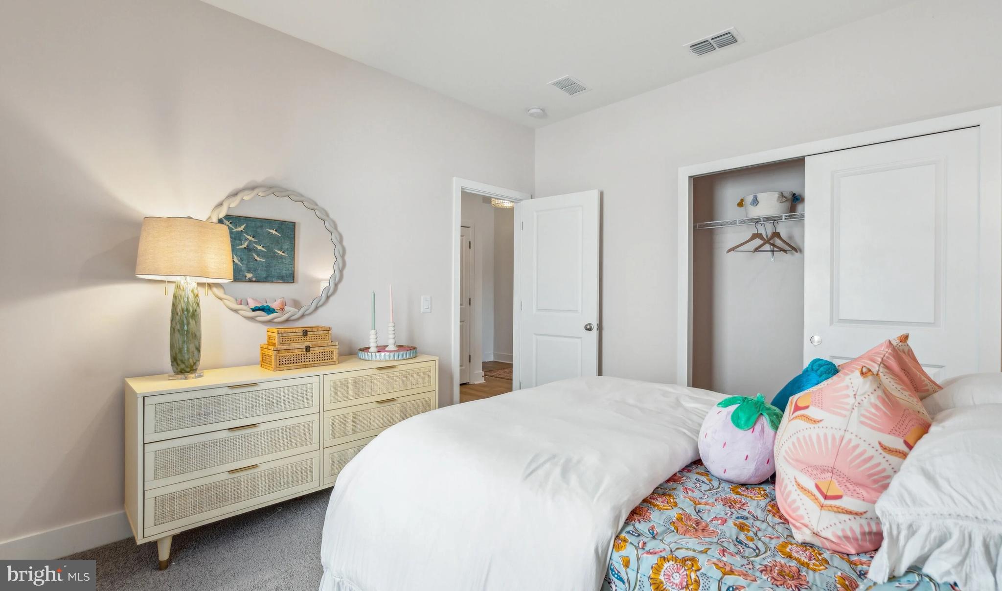 LIBERTY RUN - Residential