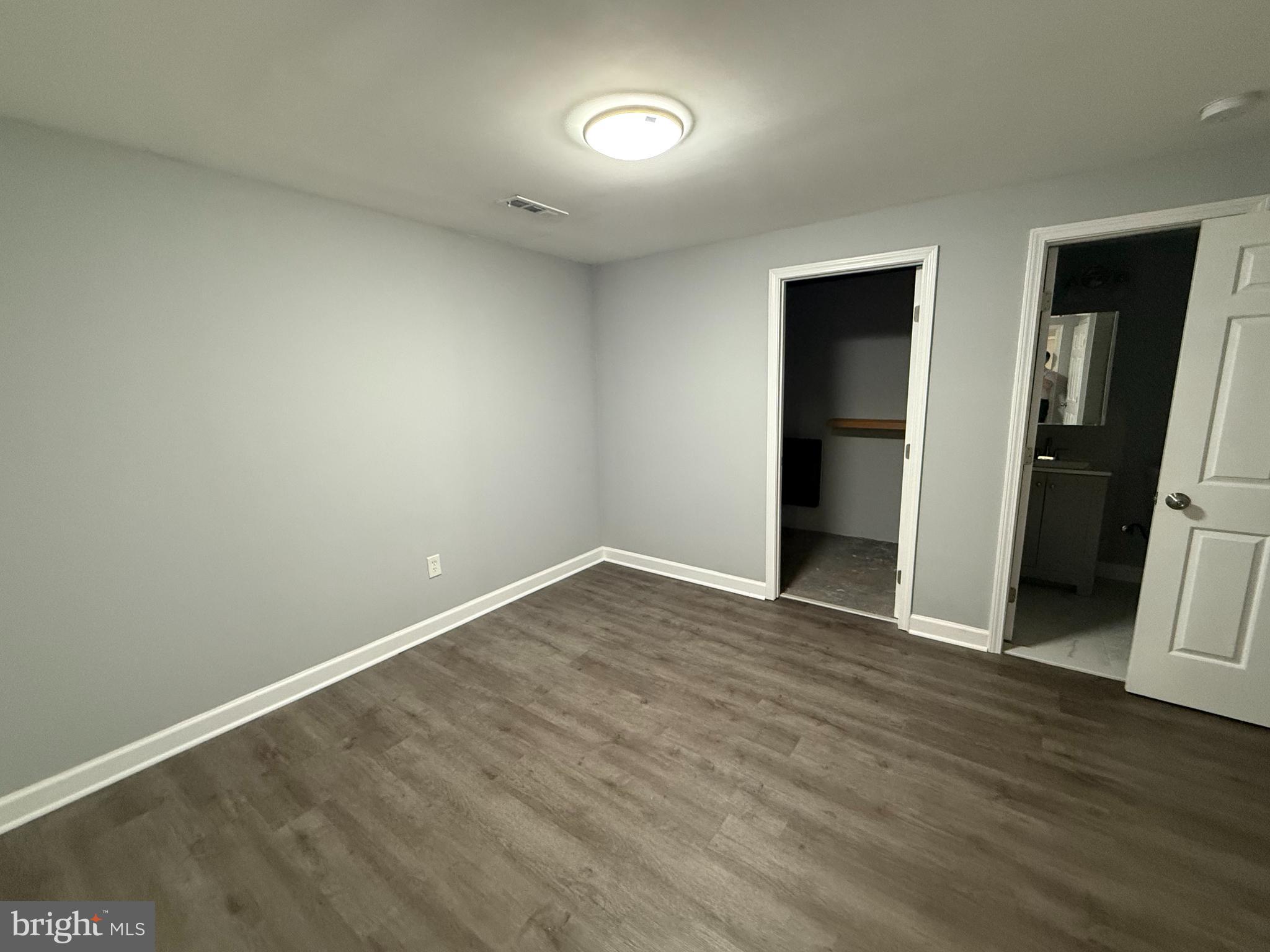 LAKE RIDGE - Residential Lease