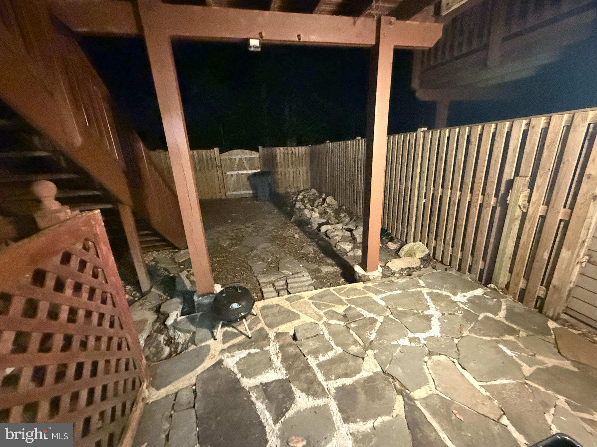 LAKE RIDGE - Residential Lease