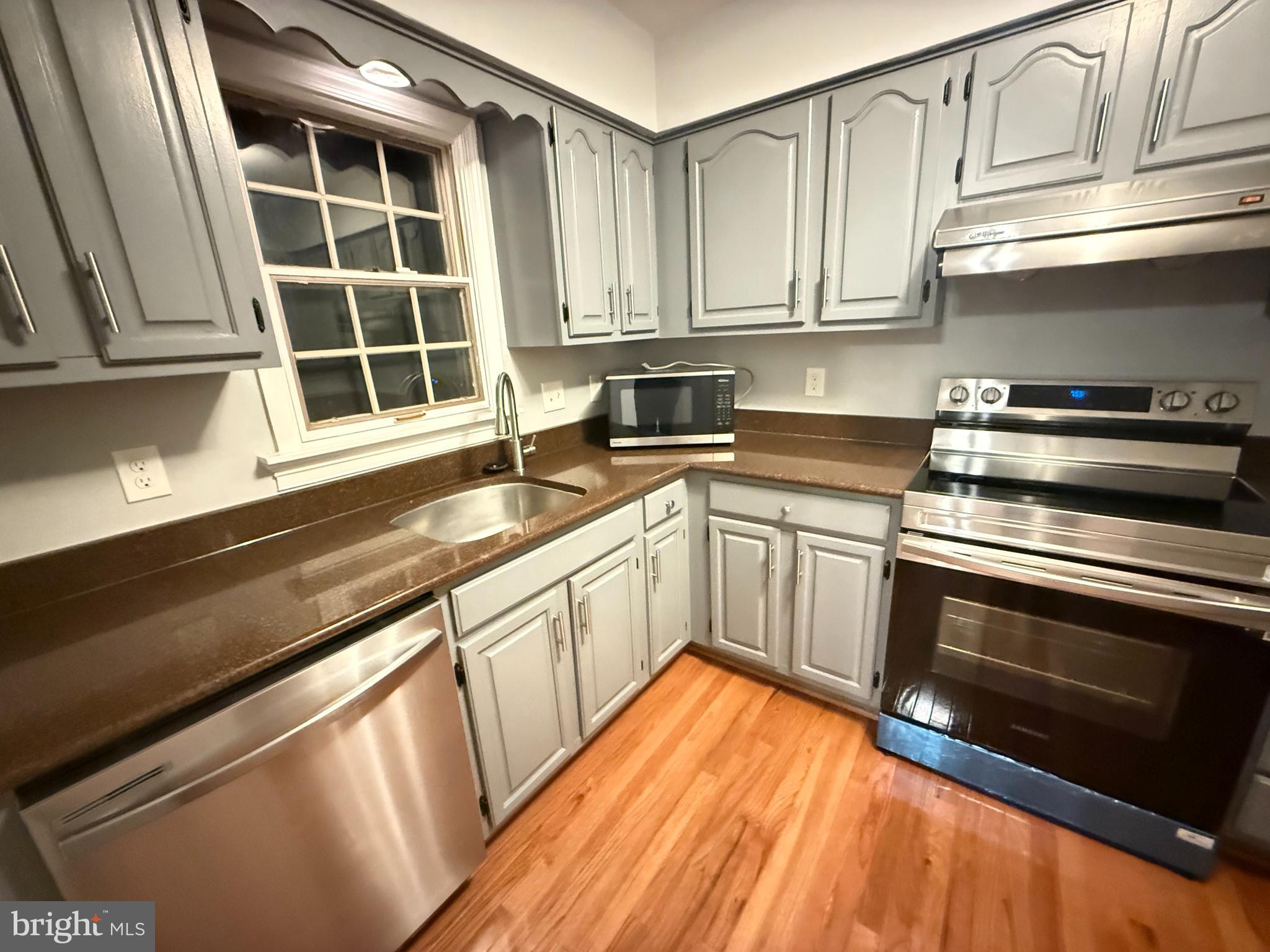 LAKE RIDGE - Residential Lease