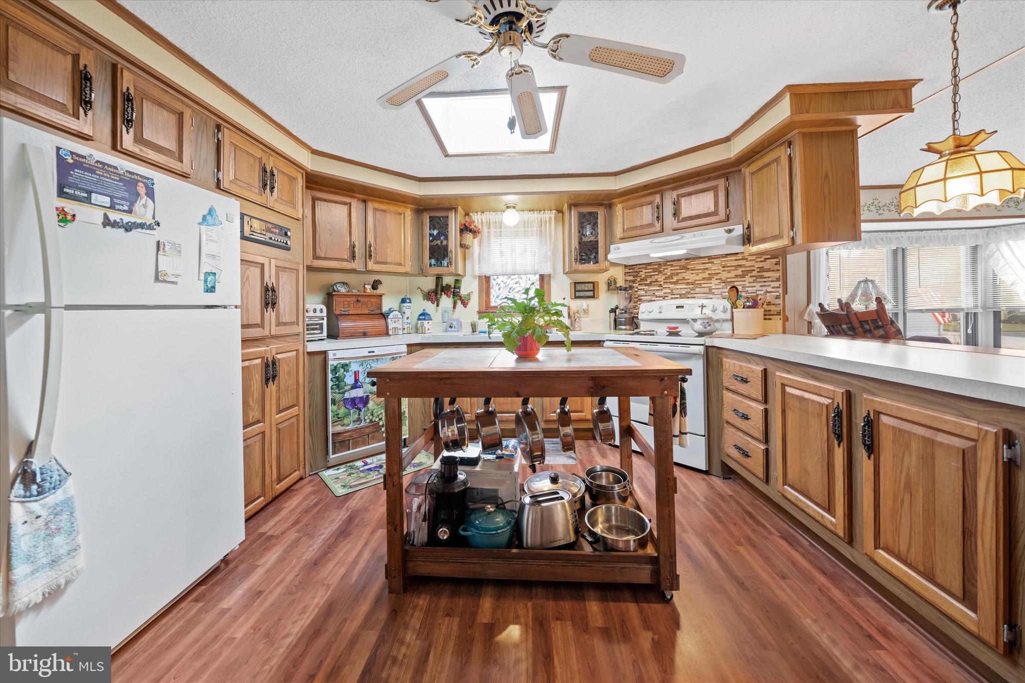 MURRAY MANOR II - Residential