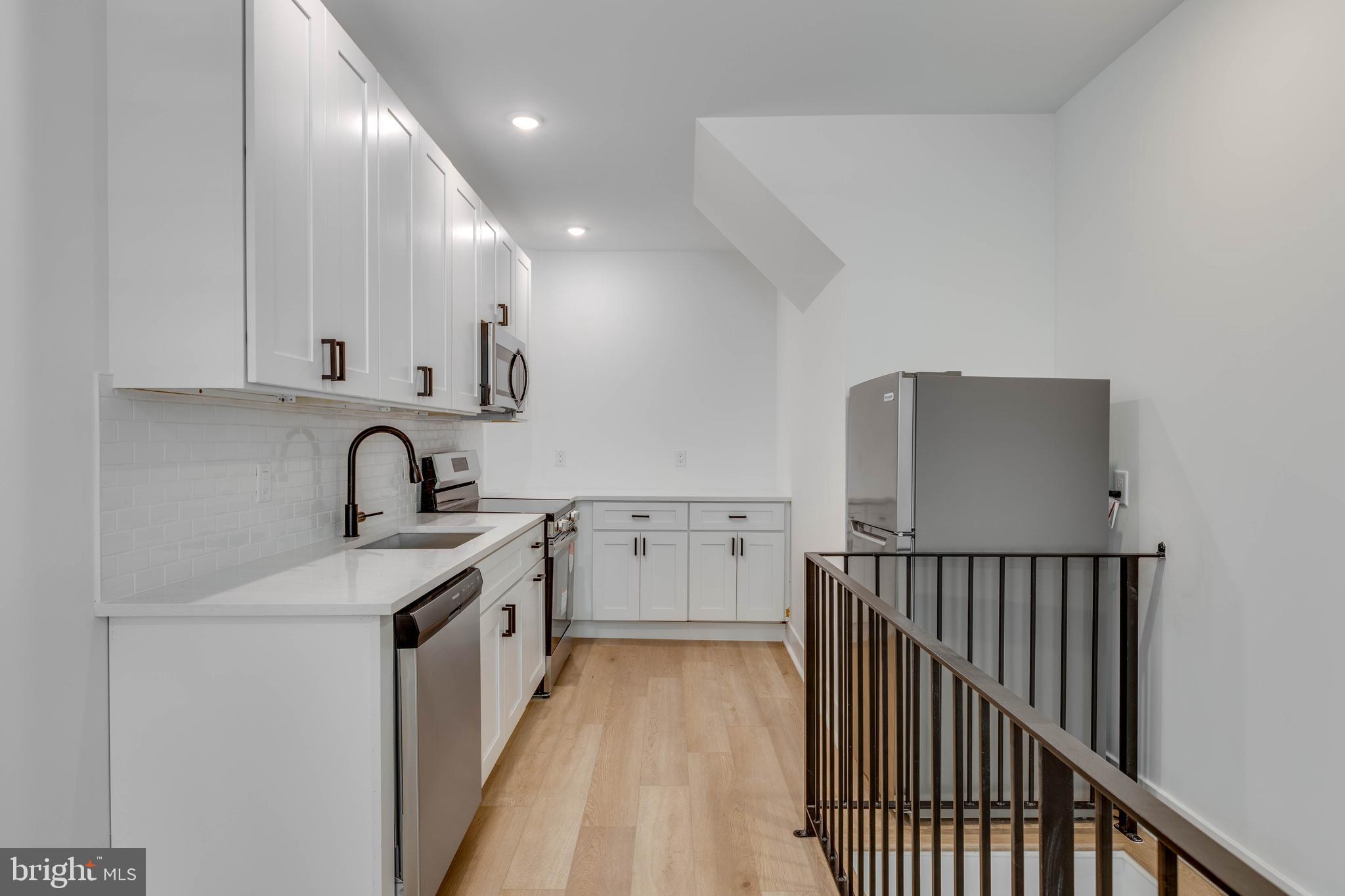 SPRUCE HILL - Residential Lease