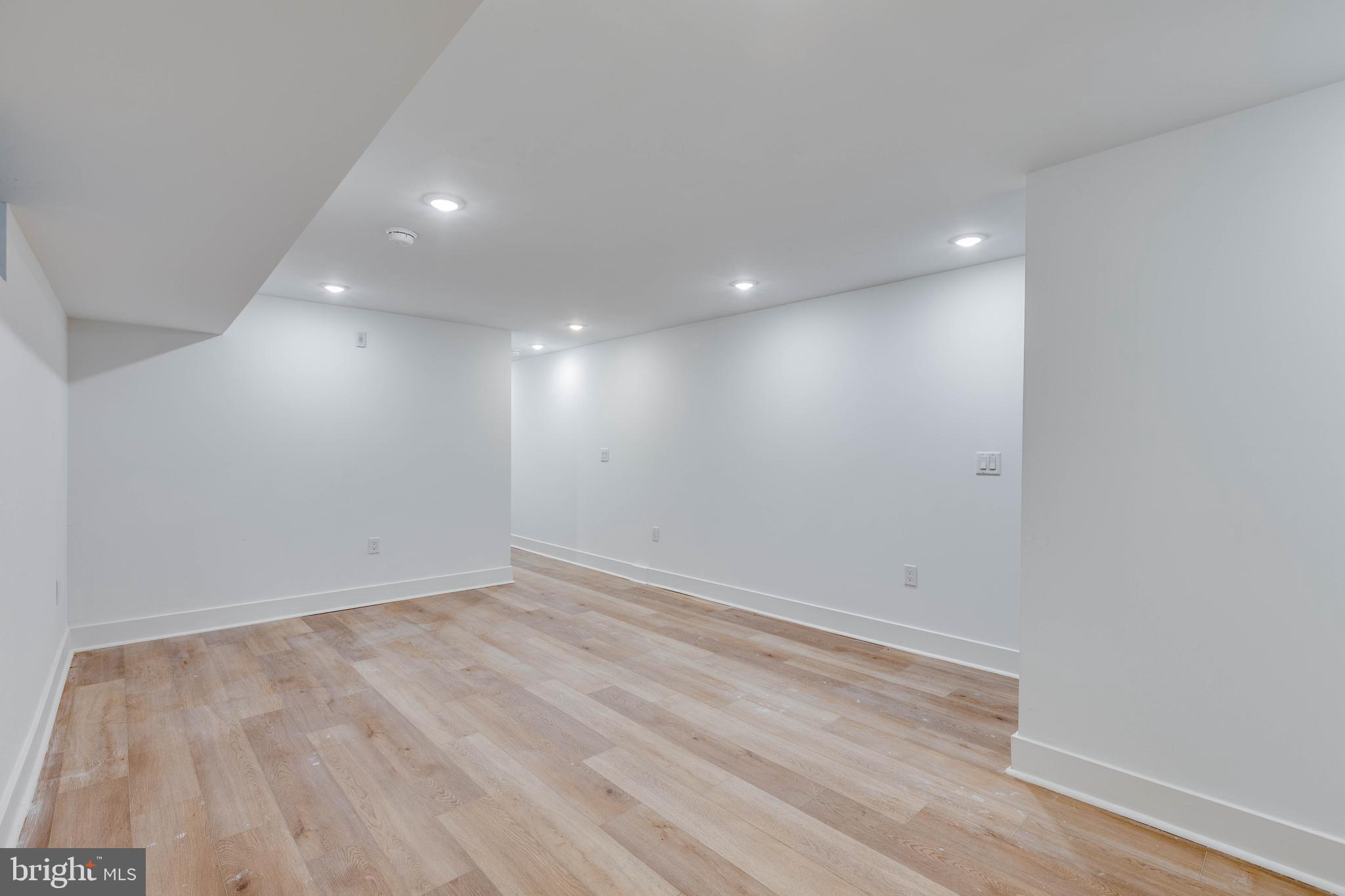 SPRUCE HILL - Residential Lease