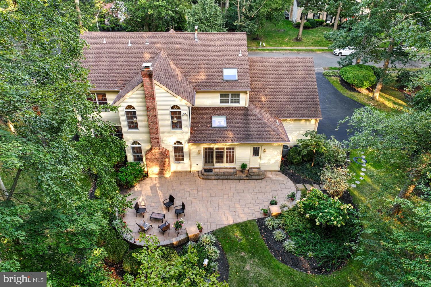 18 NEWPORT DRIVE