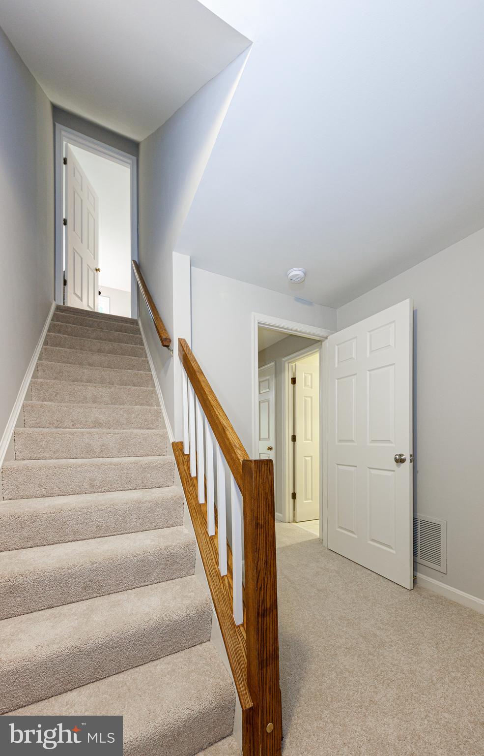 SOUTH RUN OAKS - Residential