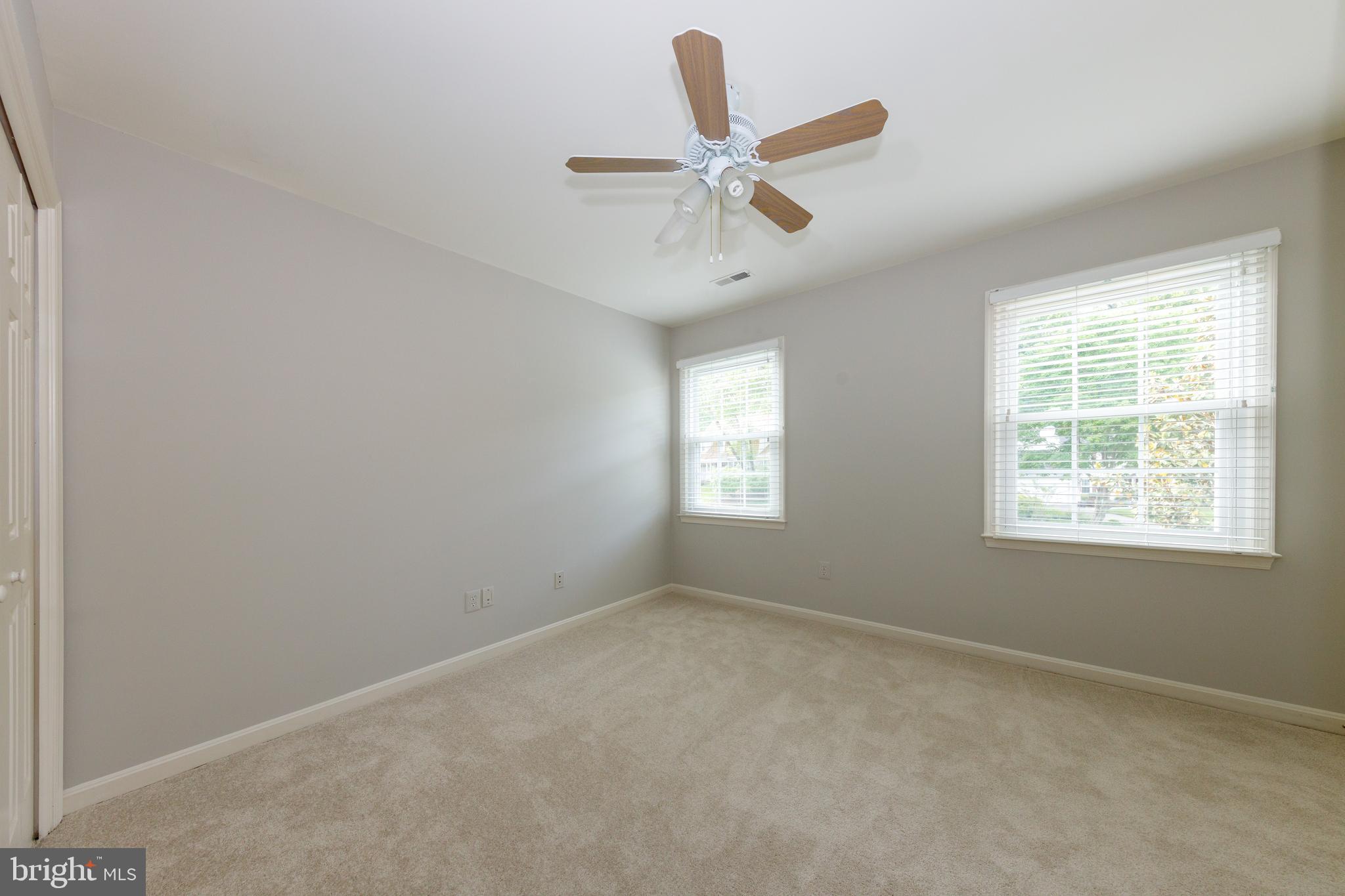 SOUTH RUN OAKS - Residential