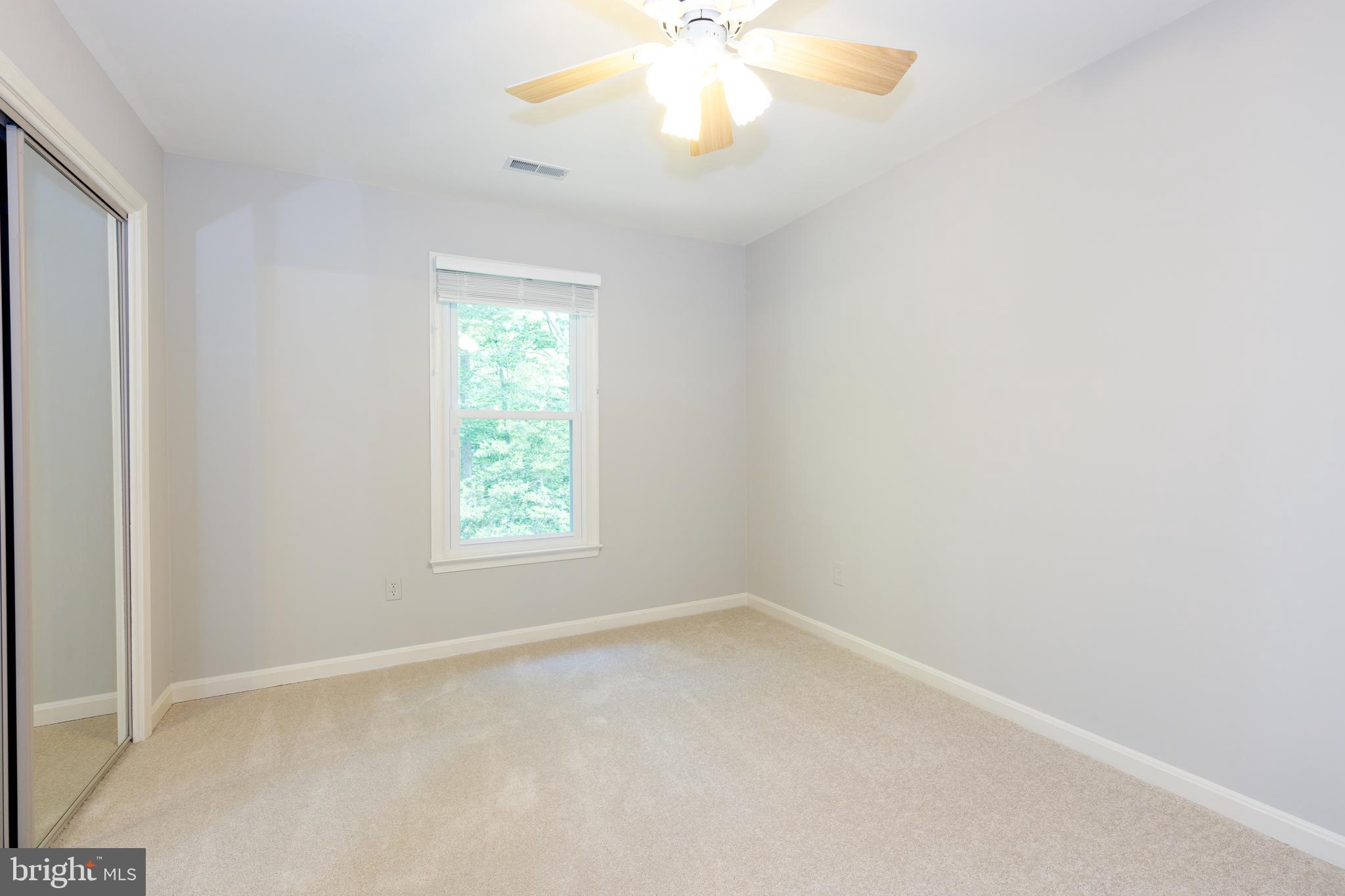 SOUTH RUN OAKS - Residential