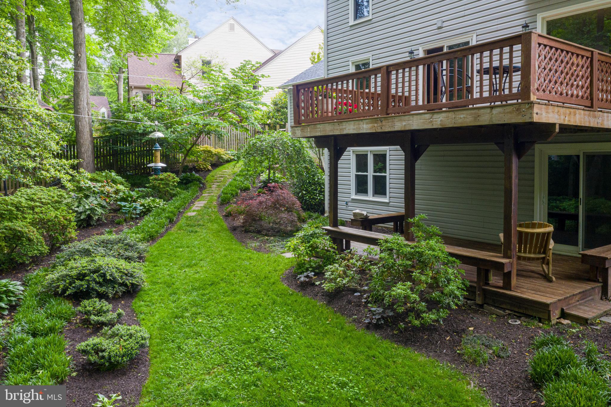 SOUTH RUN OAKS - Residential