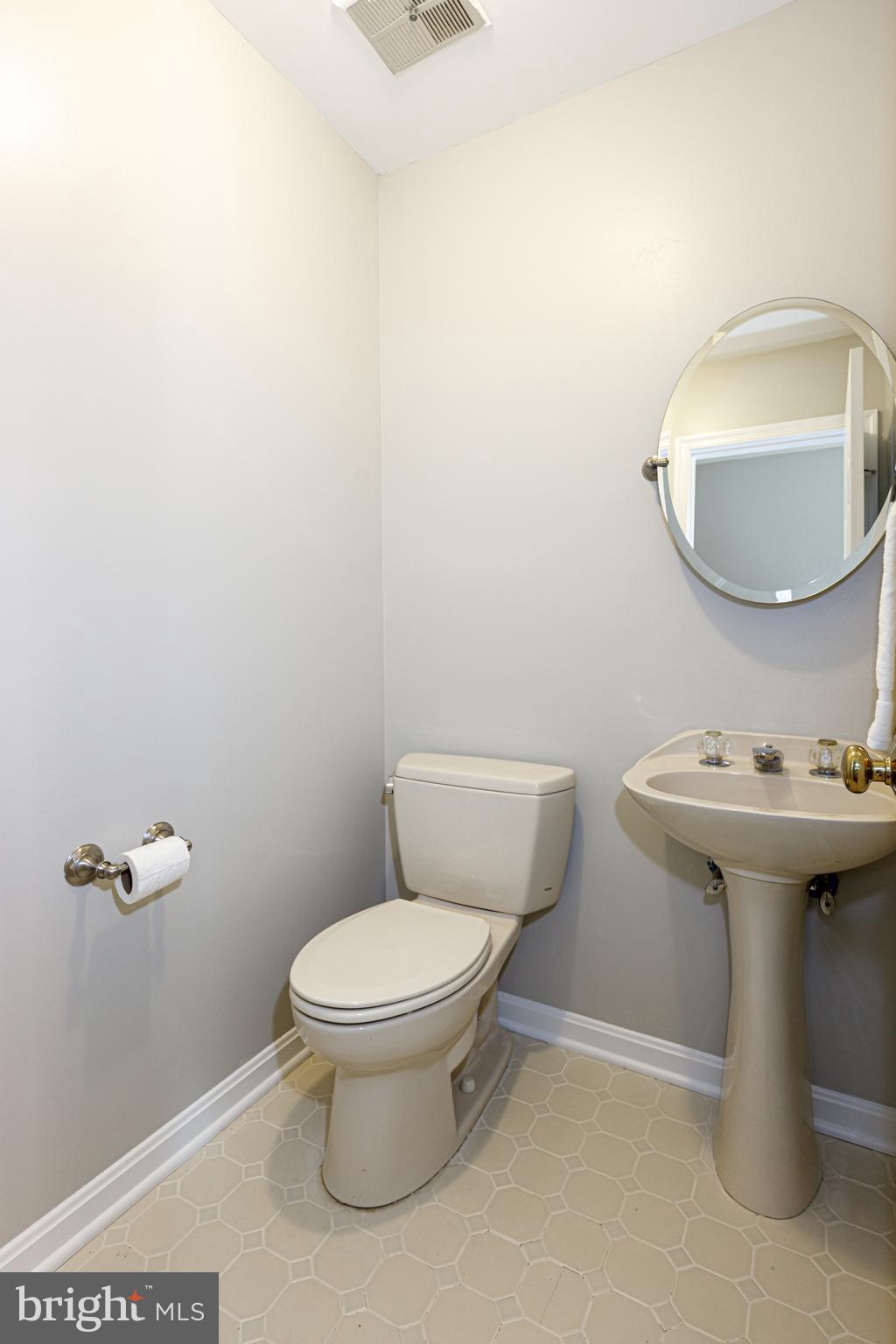 SOUTH RUN OAKS - Residential