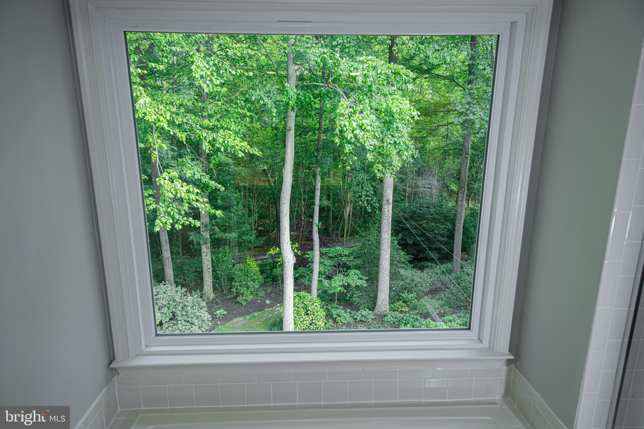 SOUTH RUN OAKS - Residential