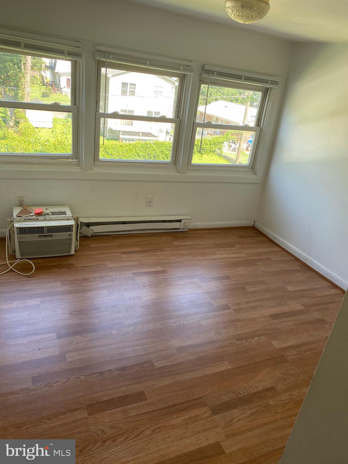 WINDSOR HILLS - Residential Income