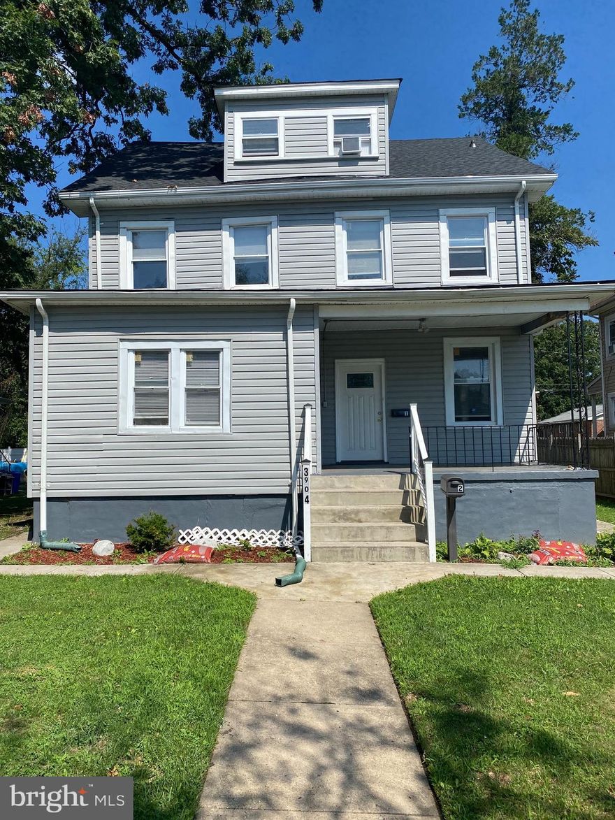 Welcome to Windsor Hills! This legally zoned 2 unit dwelling is available for sale. Property is 100% Vacant.  There is two (2) units with the 2nd level unit including a bonus unit that can be converted into another legal unit which could make this property a 3 unit dwelling or you can lease the whole unit to one large family. 1st floor unit includes 3bedrooms and 1 full bathroom. 2nd Unit features two kitchens and a total of 4 bedrooms and two bathrooms. Acquire this investment asset let us lease it out for you and add to your portfolio today or purchase as a primary live in one and rent the others out. Could be perfect for assistant living. Contact us today to schedule your tour!