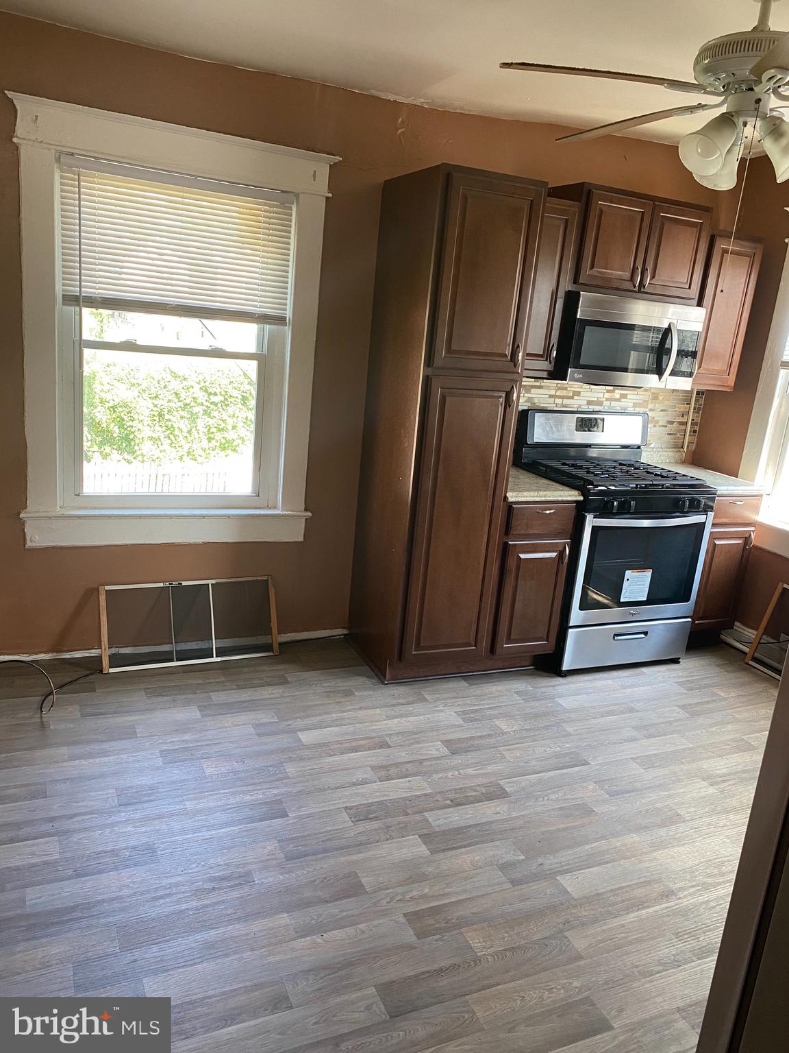 WINDSOR HILLS - Residential Income