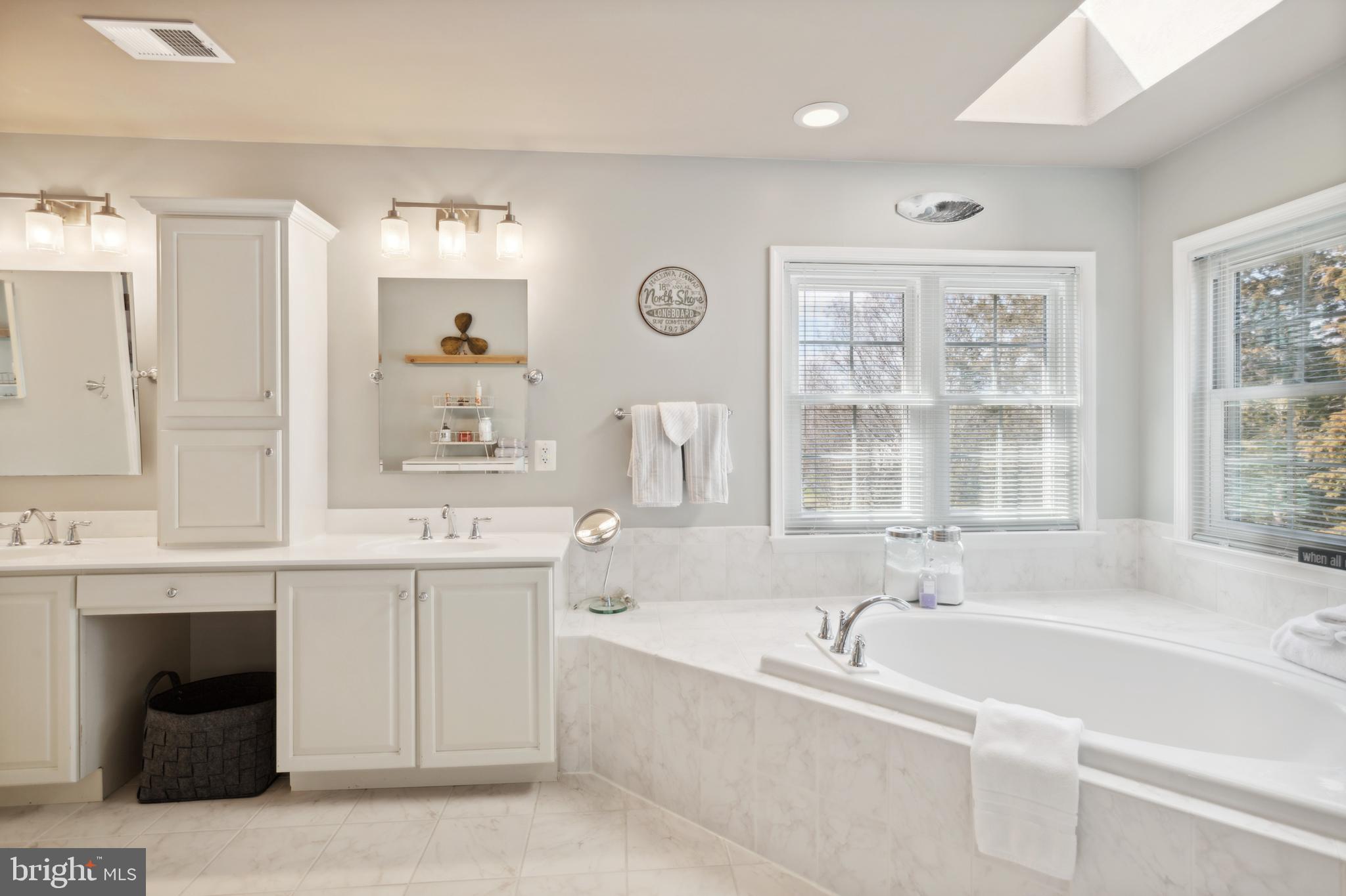 VIRGINIA OAKS - Residential