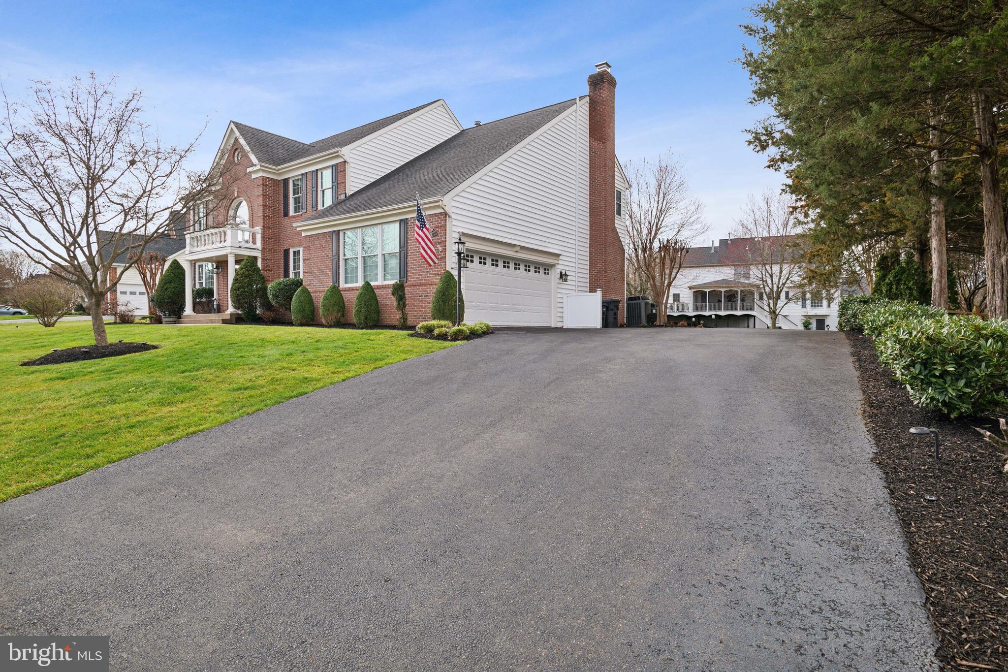 VIRGINIA OAKS - Residential