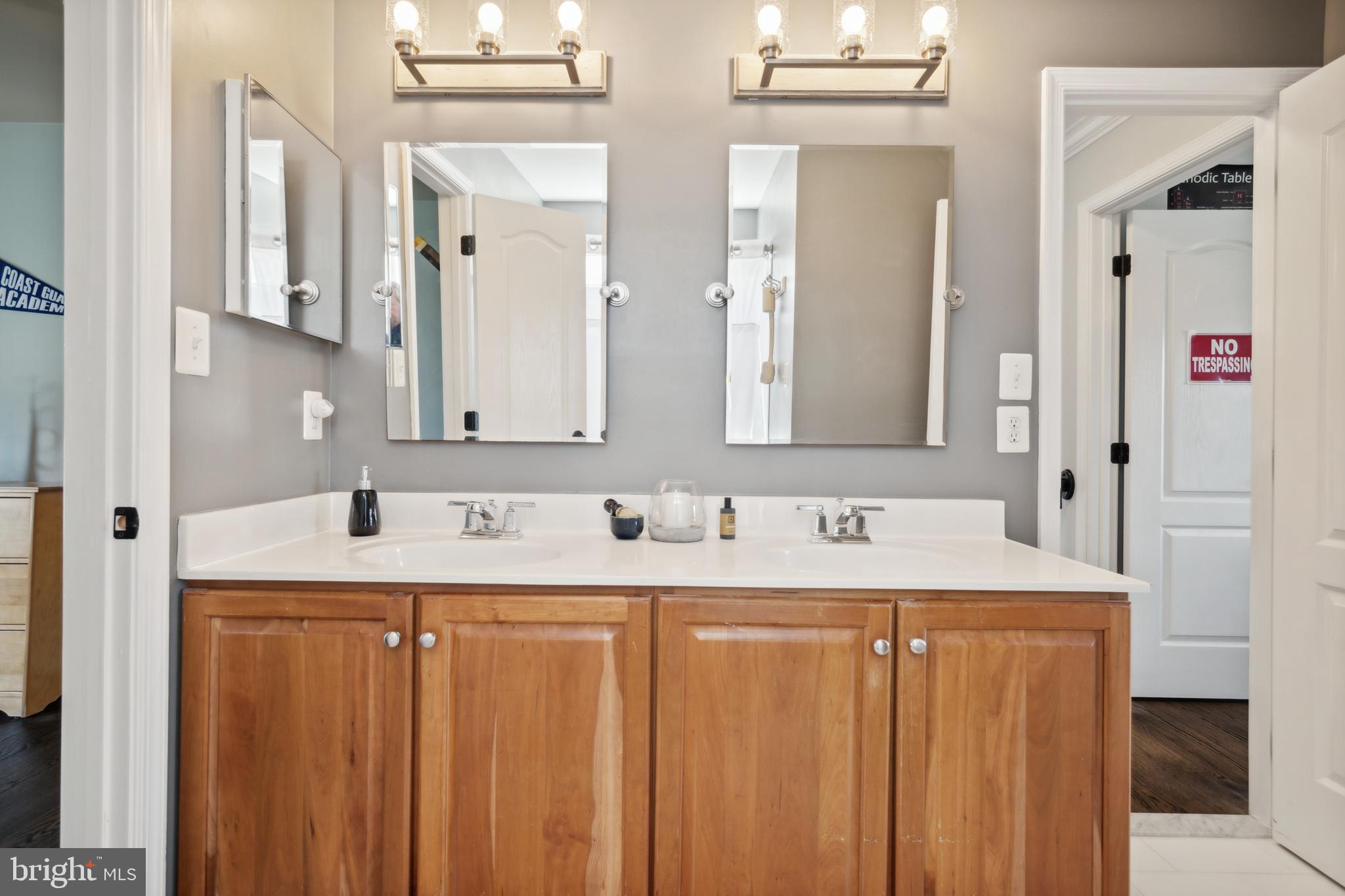 VIRGINIA OAKS - Residential