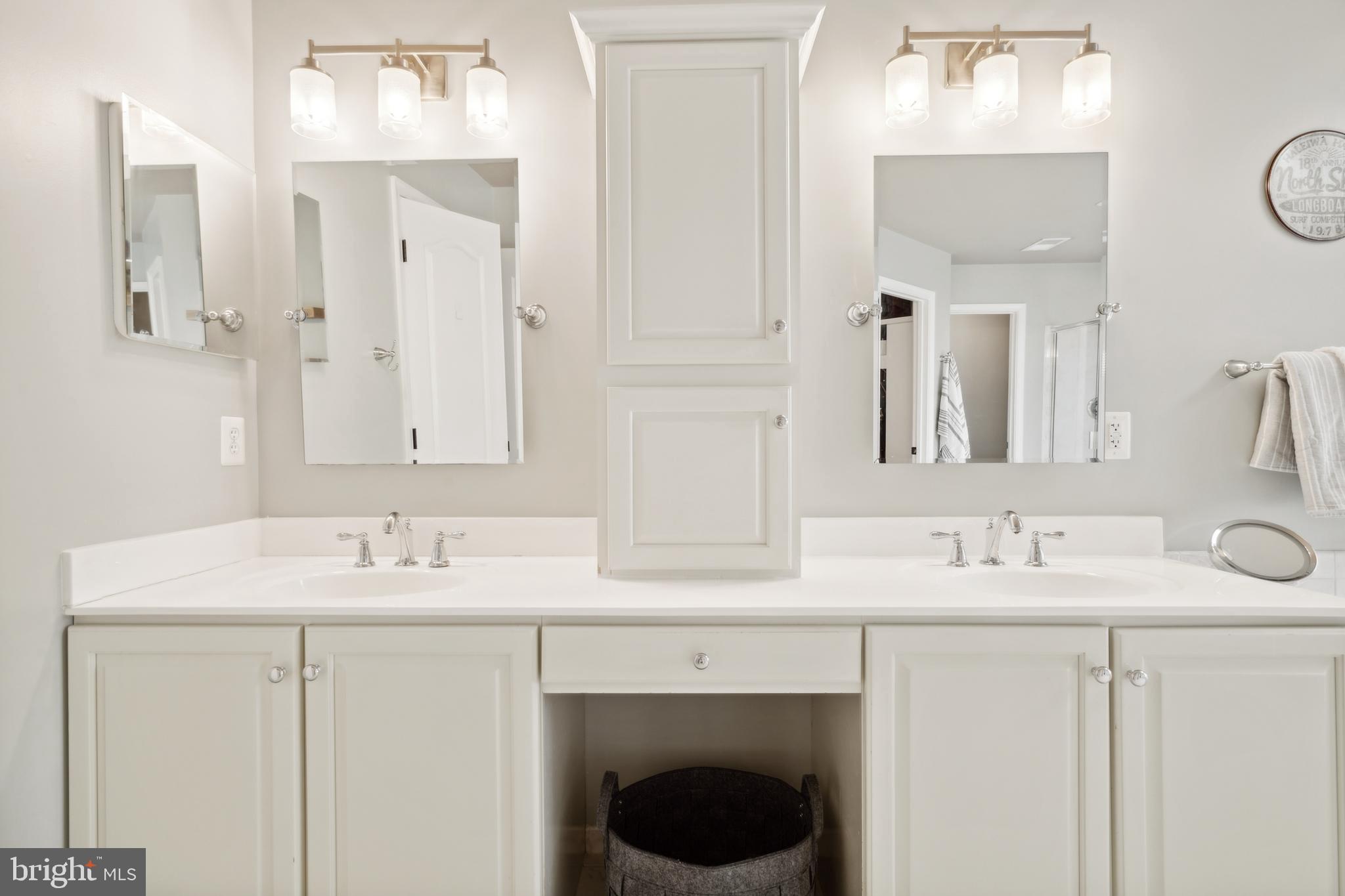 VIRGINIA OAKS - Residential