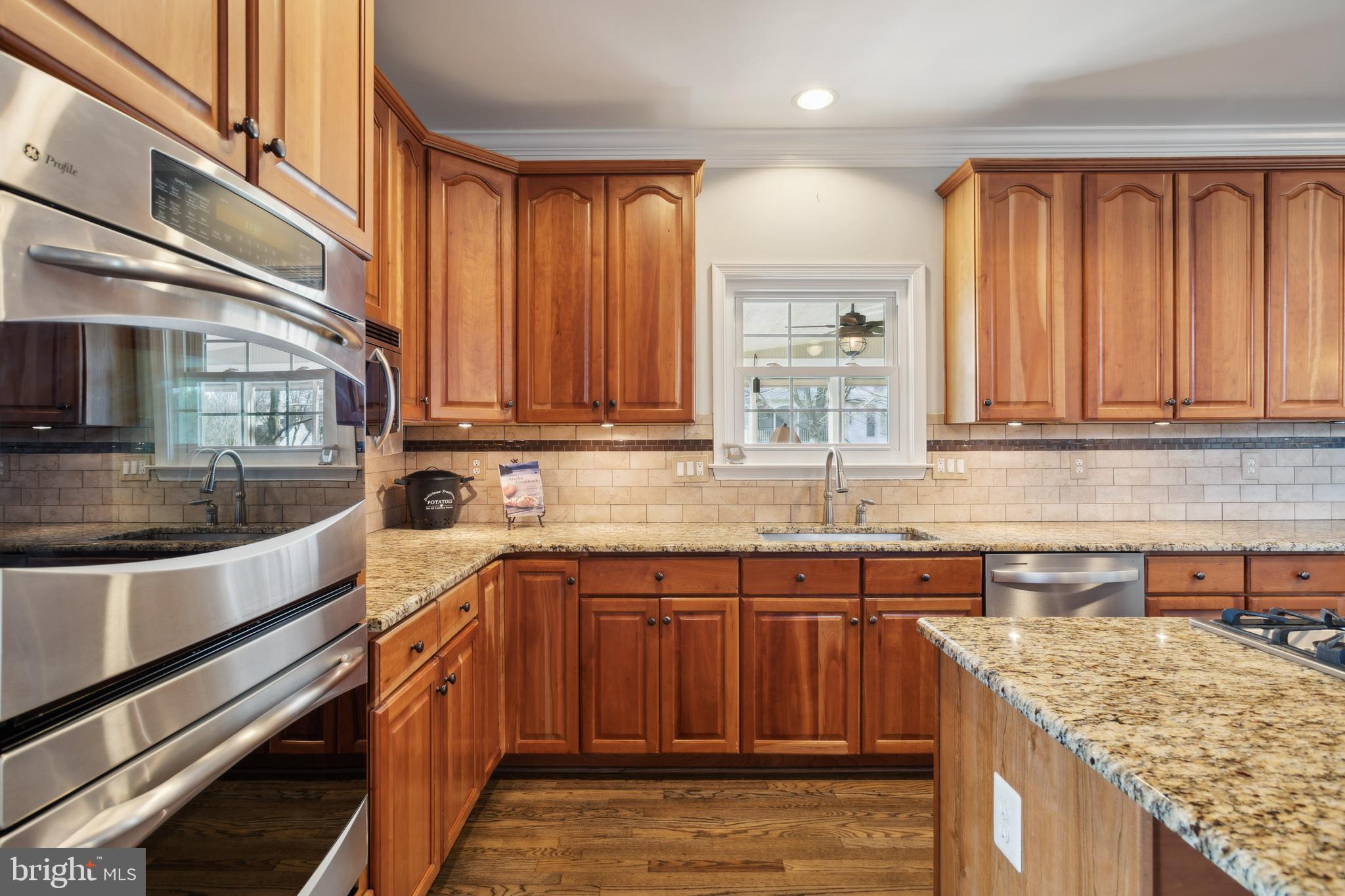 VIRGINIA OAKS - Residential