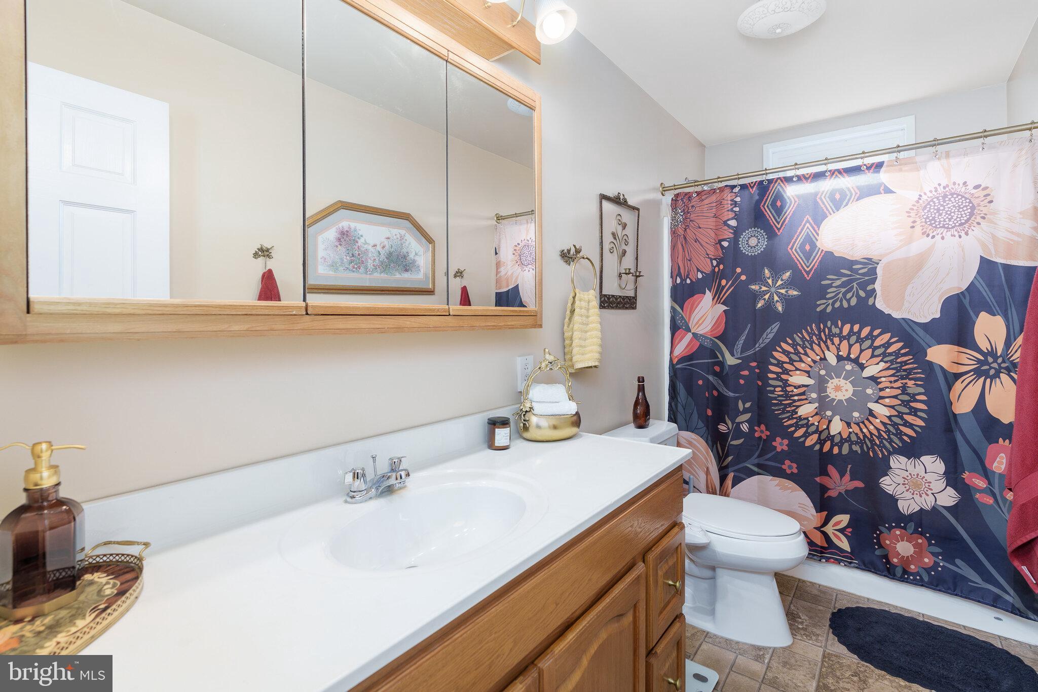 MEADOWVIEW - Residential