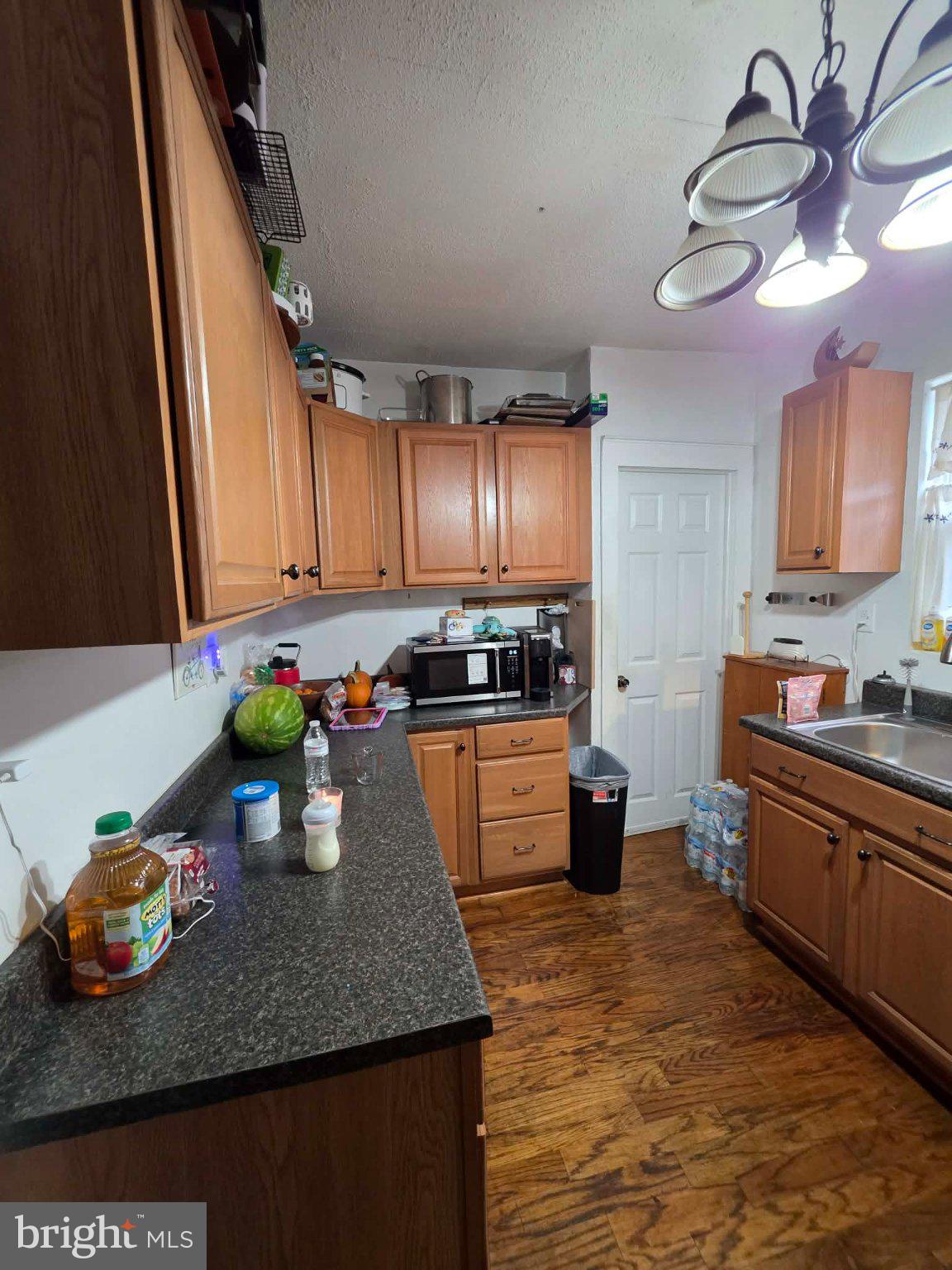 144 W 4TH STREET