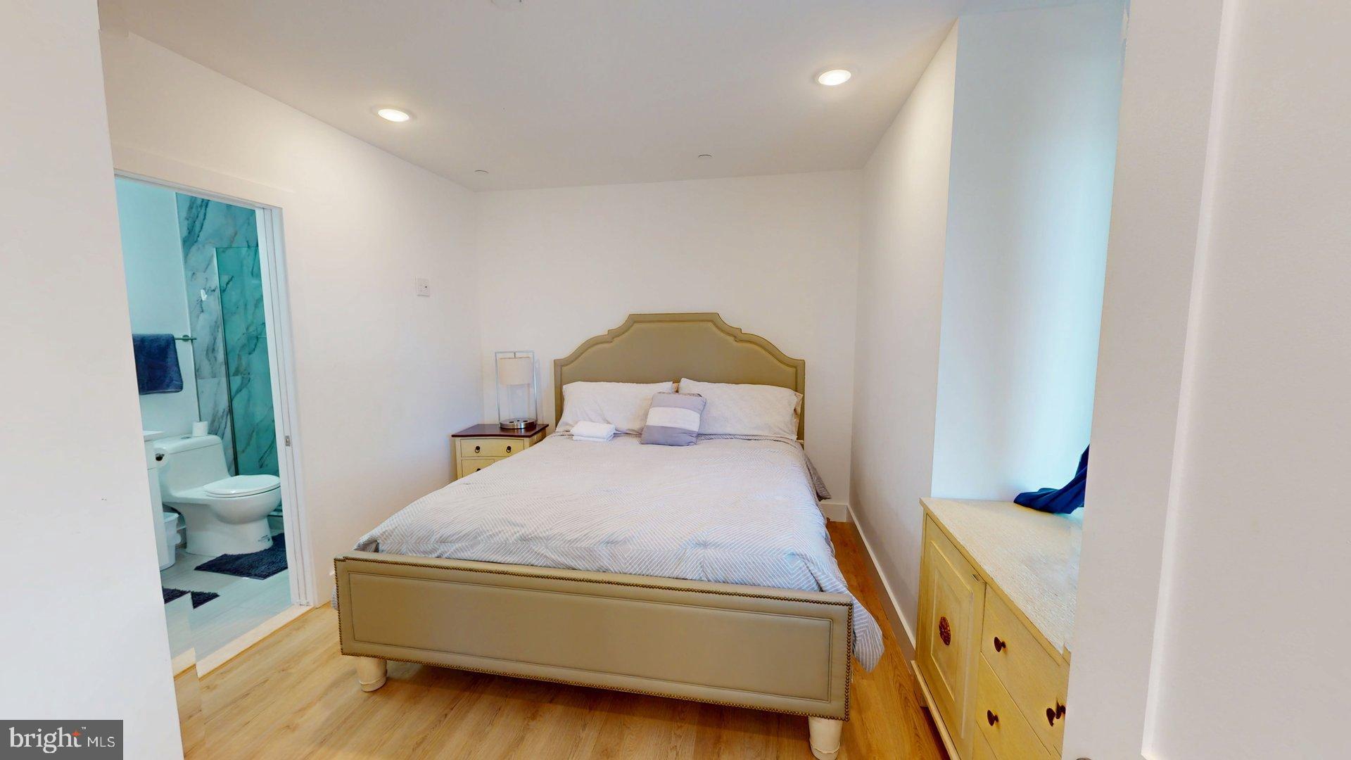 201 KENNEDY STREET NW 6