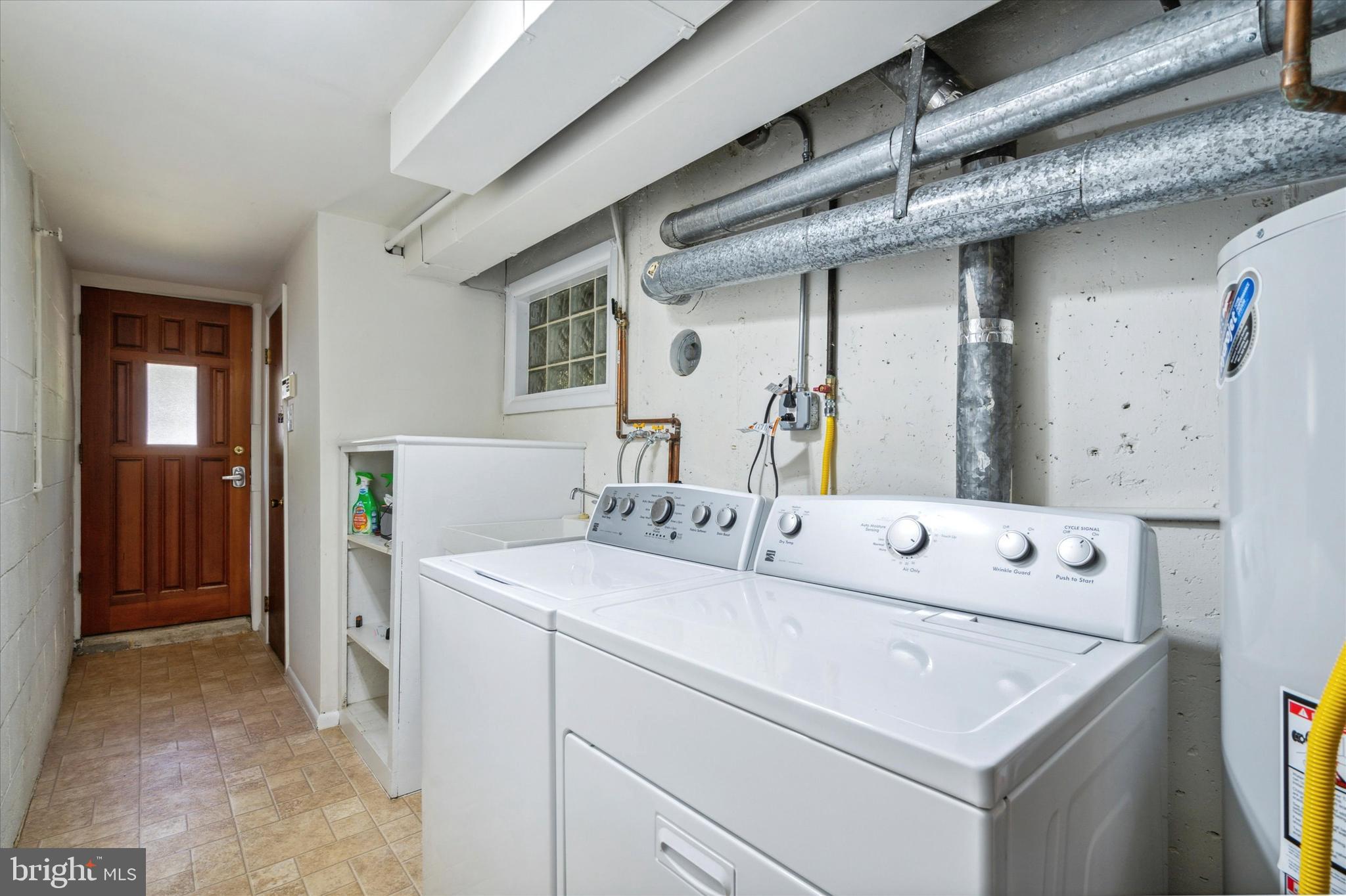 ROXBOROUGH - Residential Lease