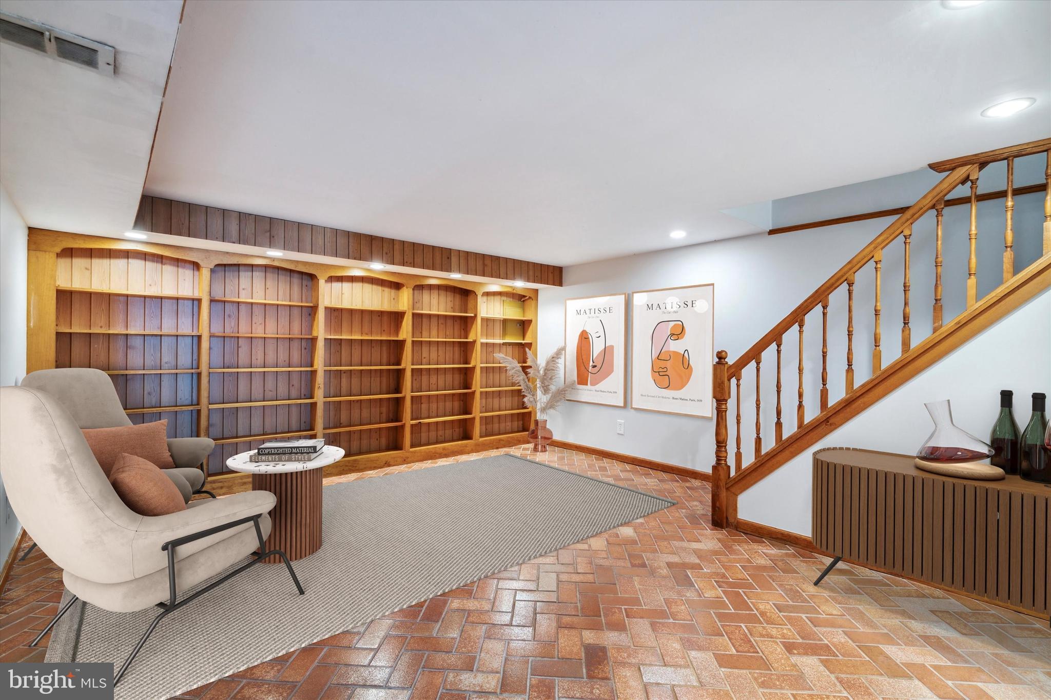 ROXBOROUGH - Residential Lease