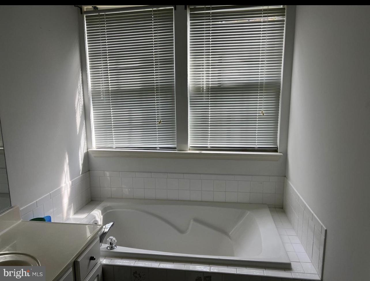 OWINGS MILLS - Residential Lease