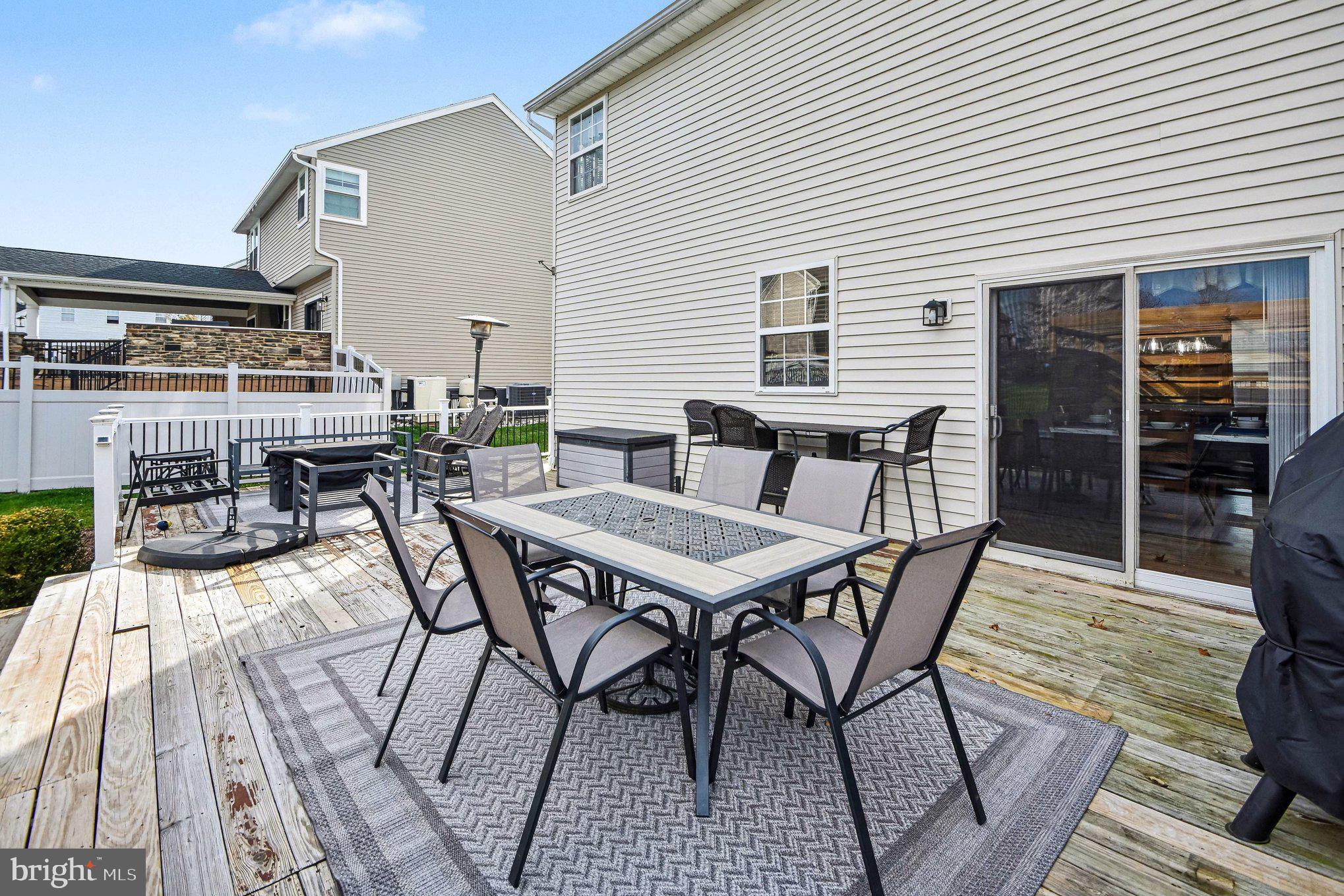 FAIRCREST ESTATES - Residential