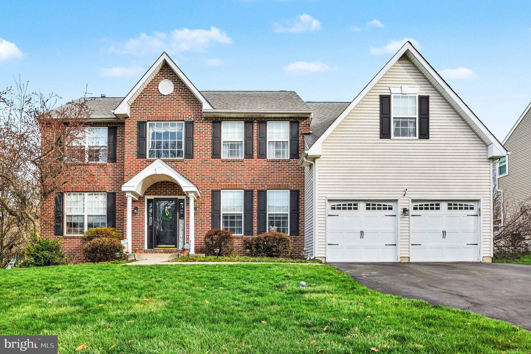 FAIRCREST ESTATES - Residential