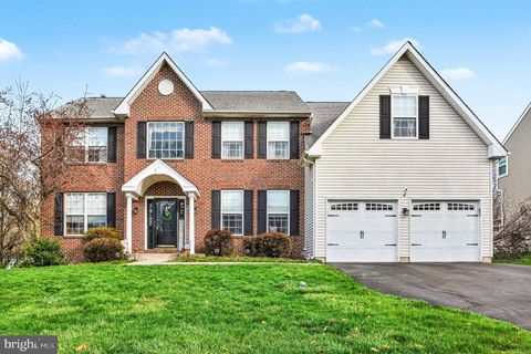 42 ASHFORD WAY SCHWENKSVILLE PA 19473