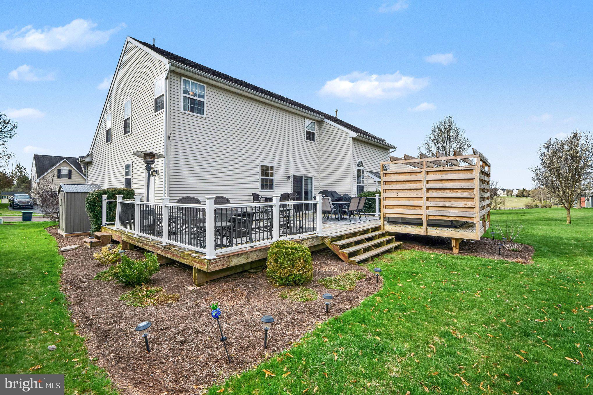 FAIRCREST ESTATES - Residential