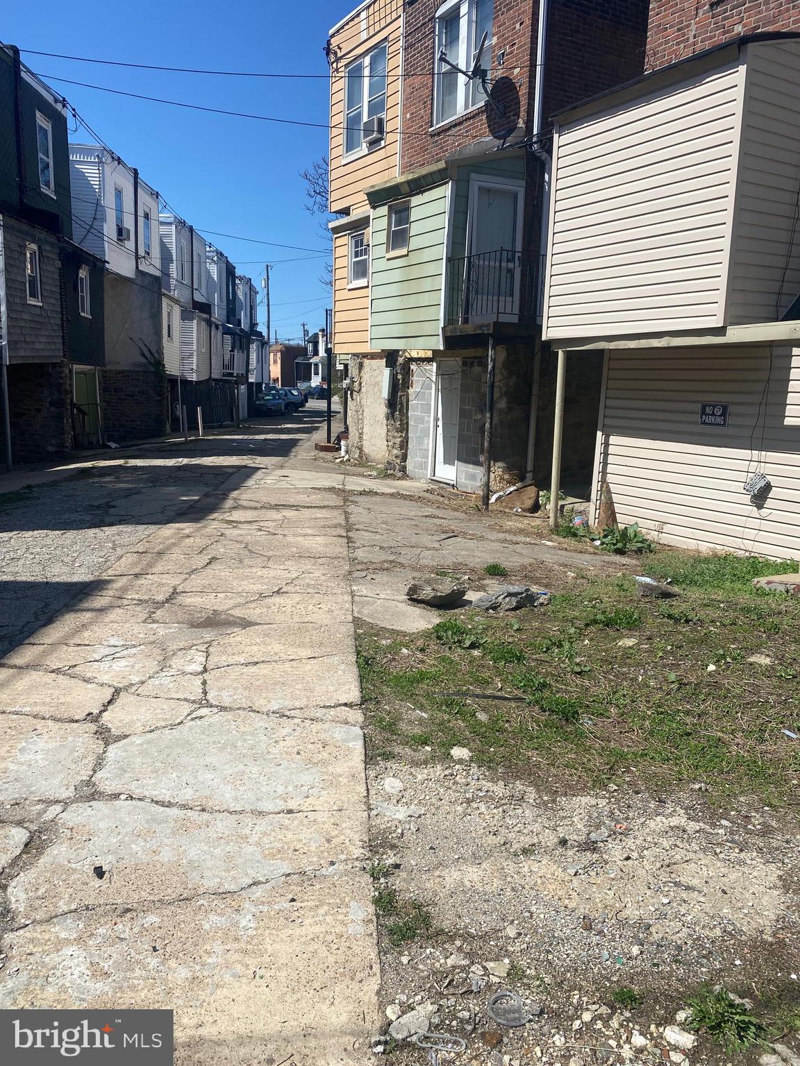 WEST OAK LANE - Residential