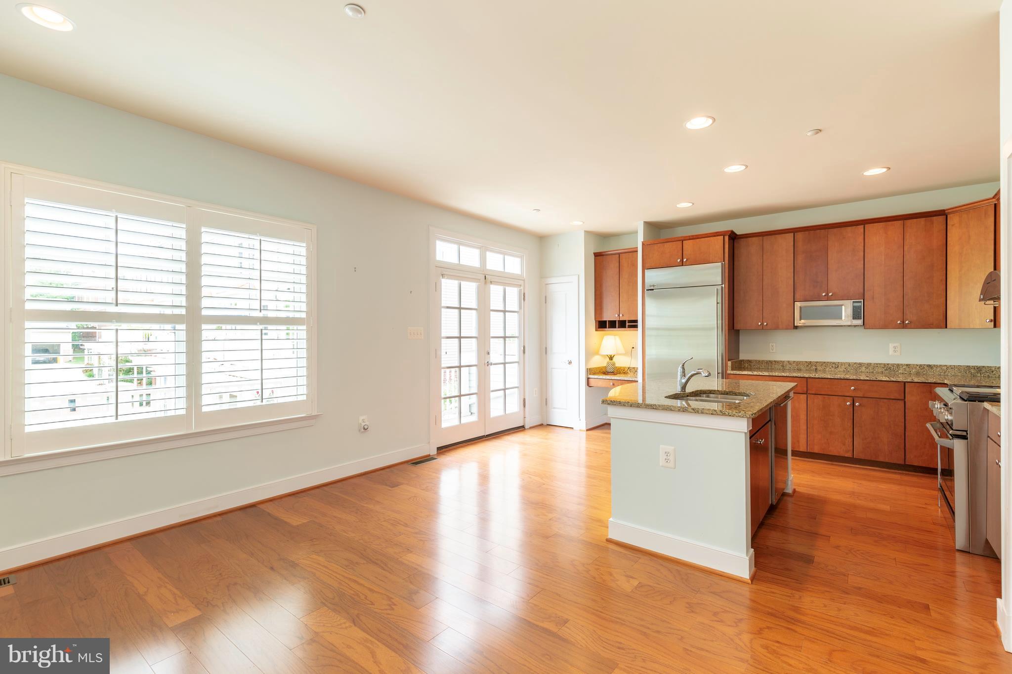 ACTONS LANDING CONDOS - Residential