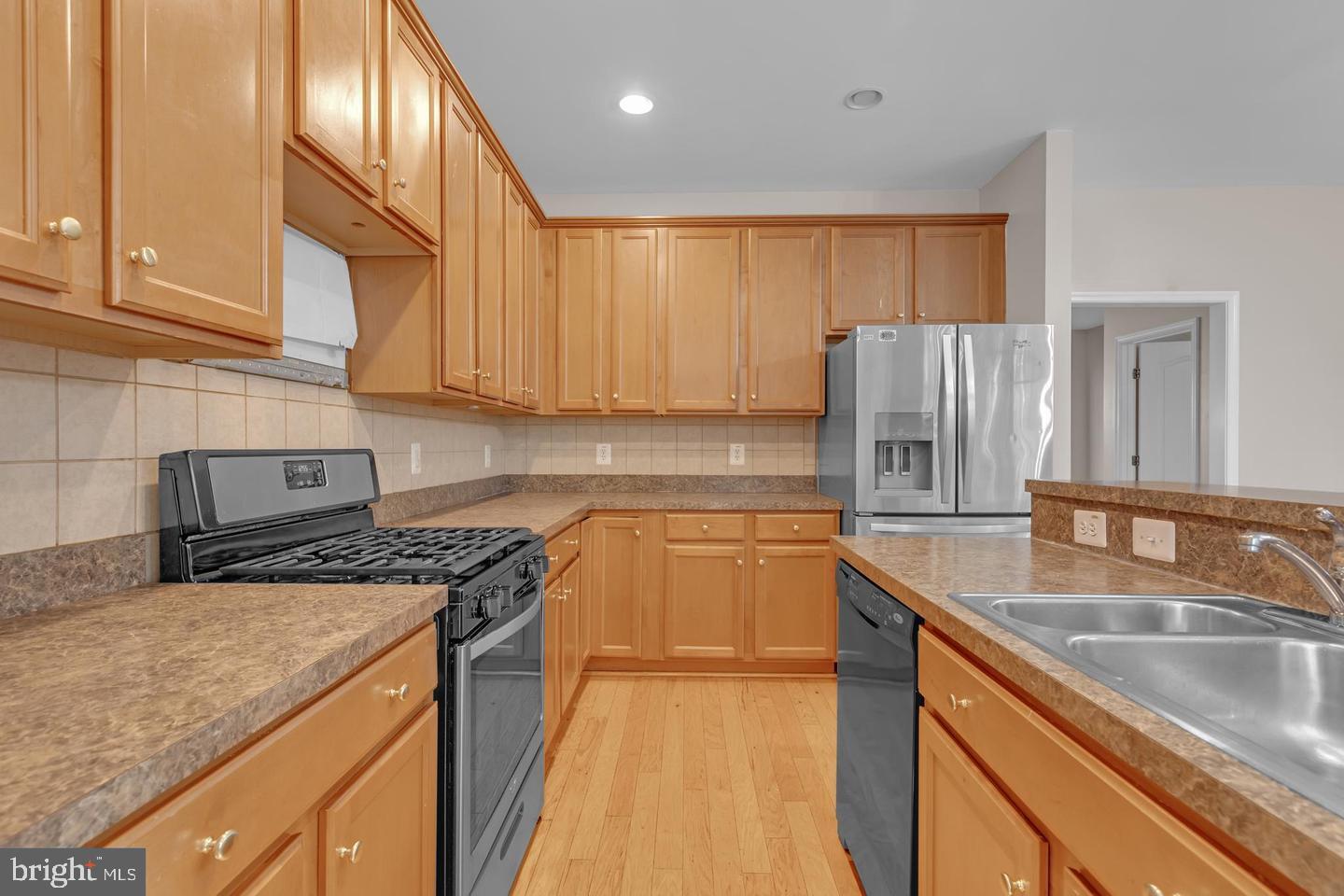 SUMMERFIELD AT MORGAN ST - Residential Lease