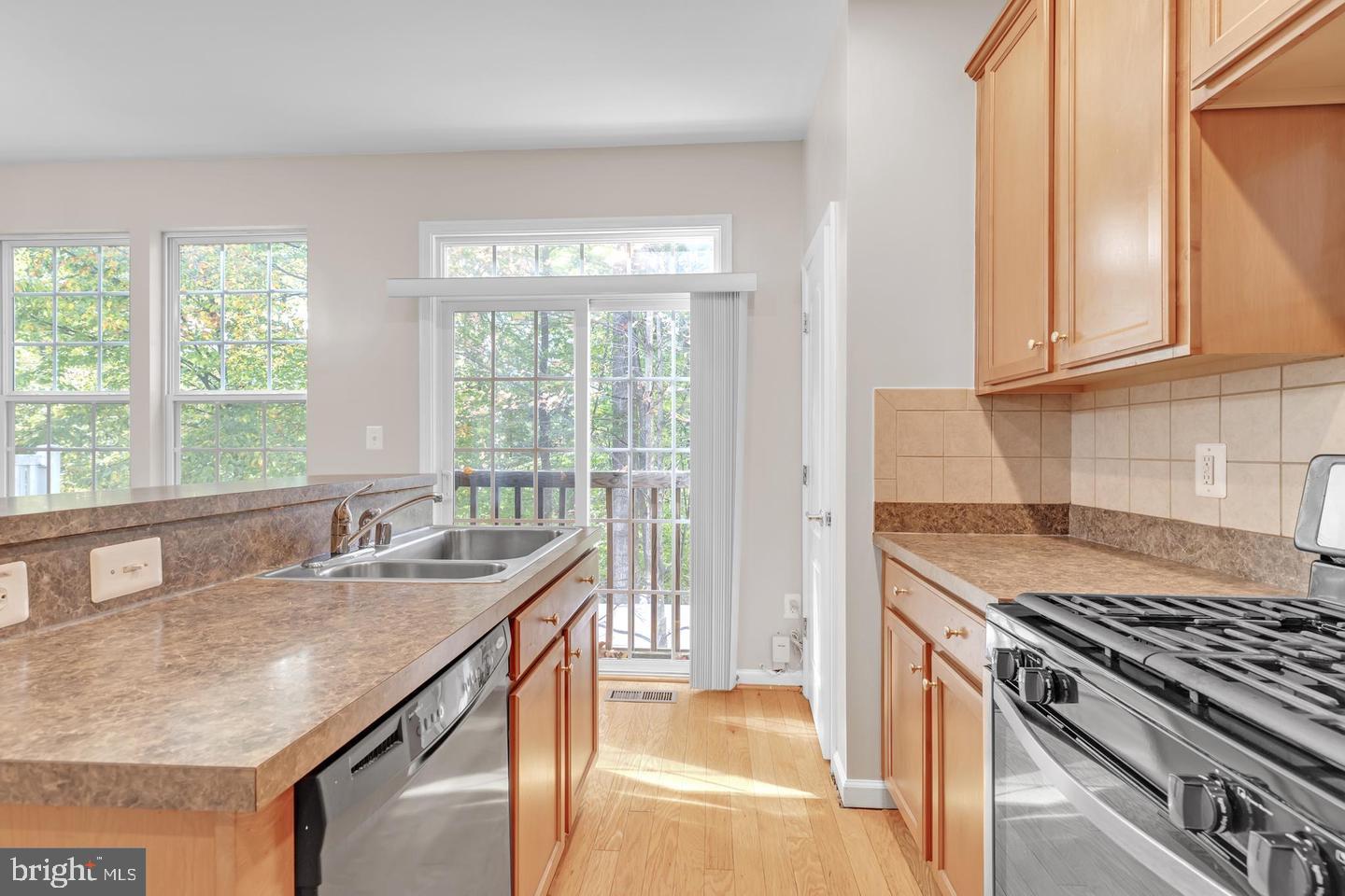 SUMMERFIELD AT MORGAN ST - Residential Lease