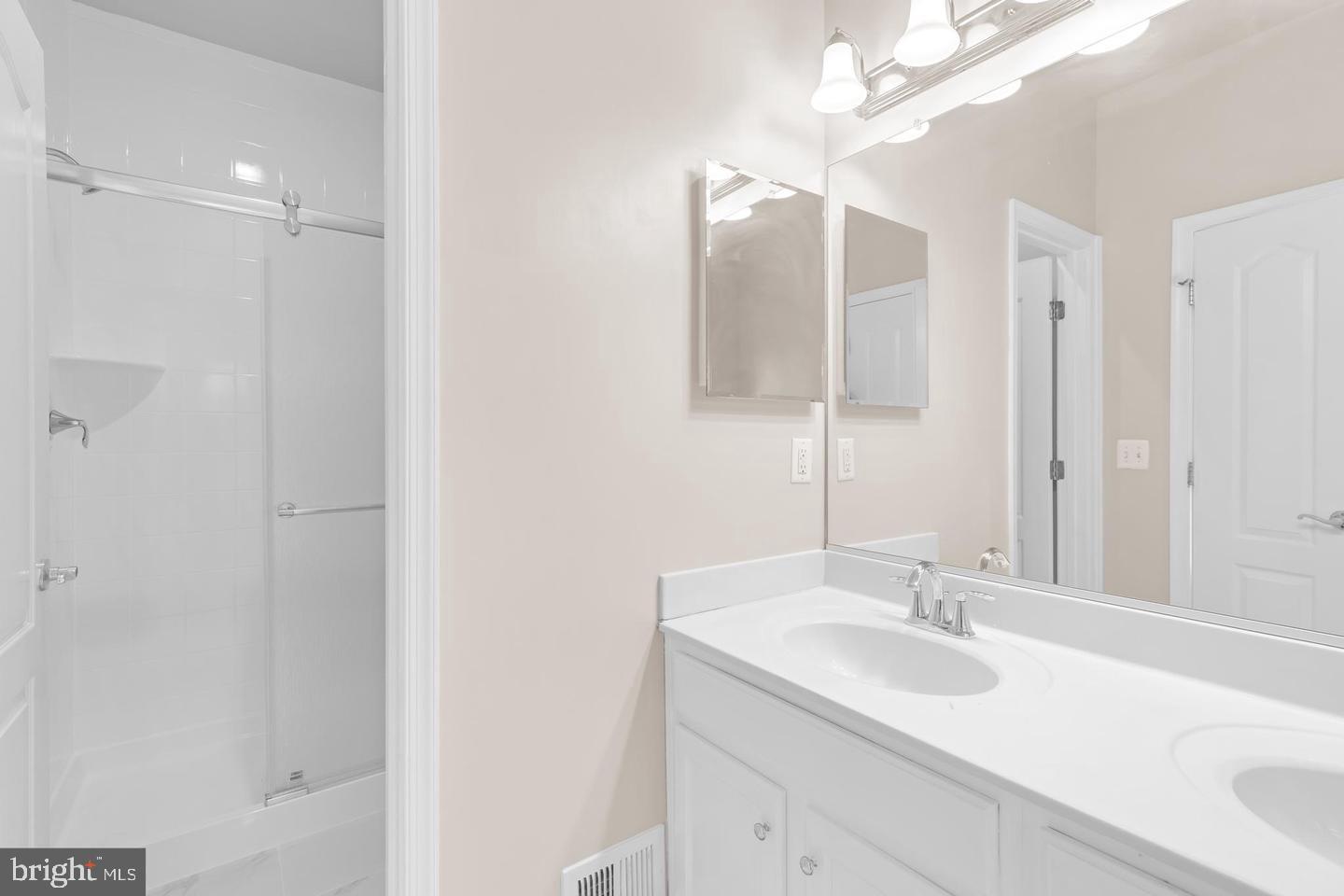 SUMMERFIELD AT MORGAN ST - Residential Lease