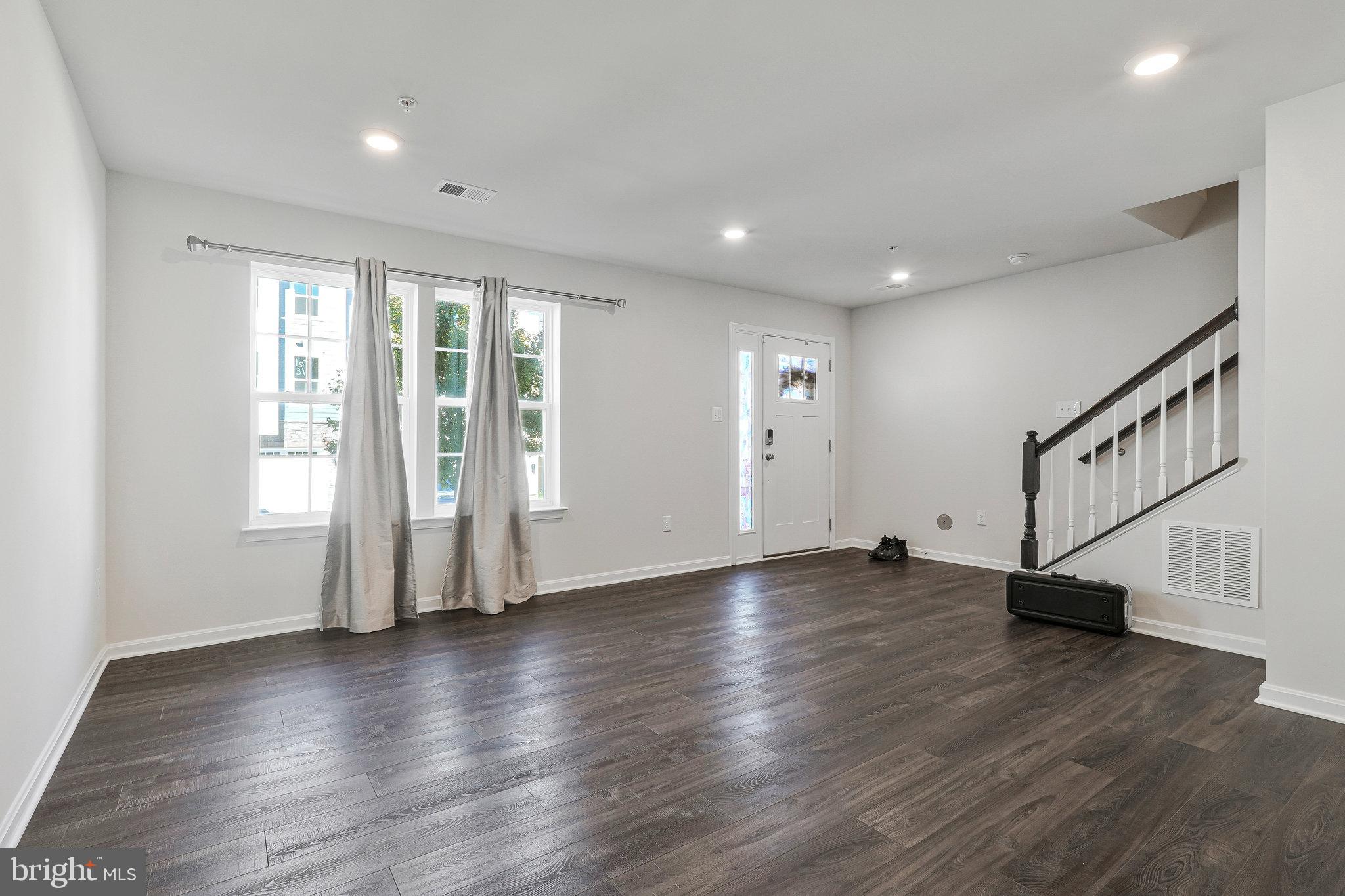 SCOTLAND HEIGHTS - Residential