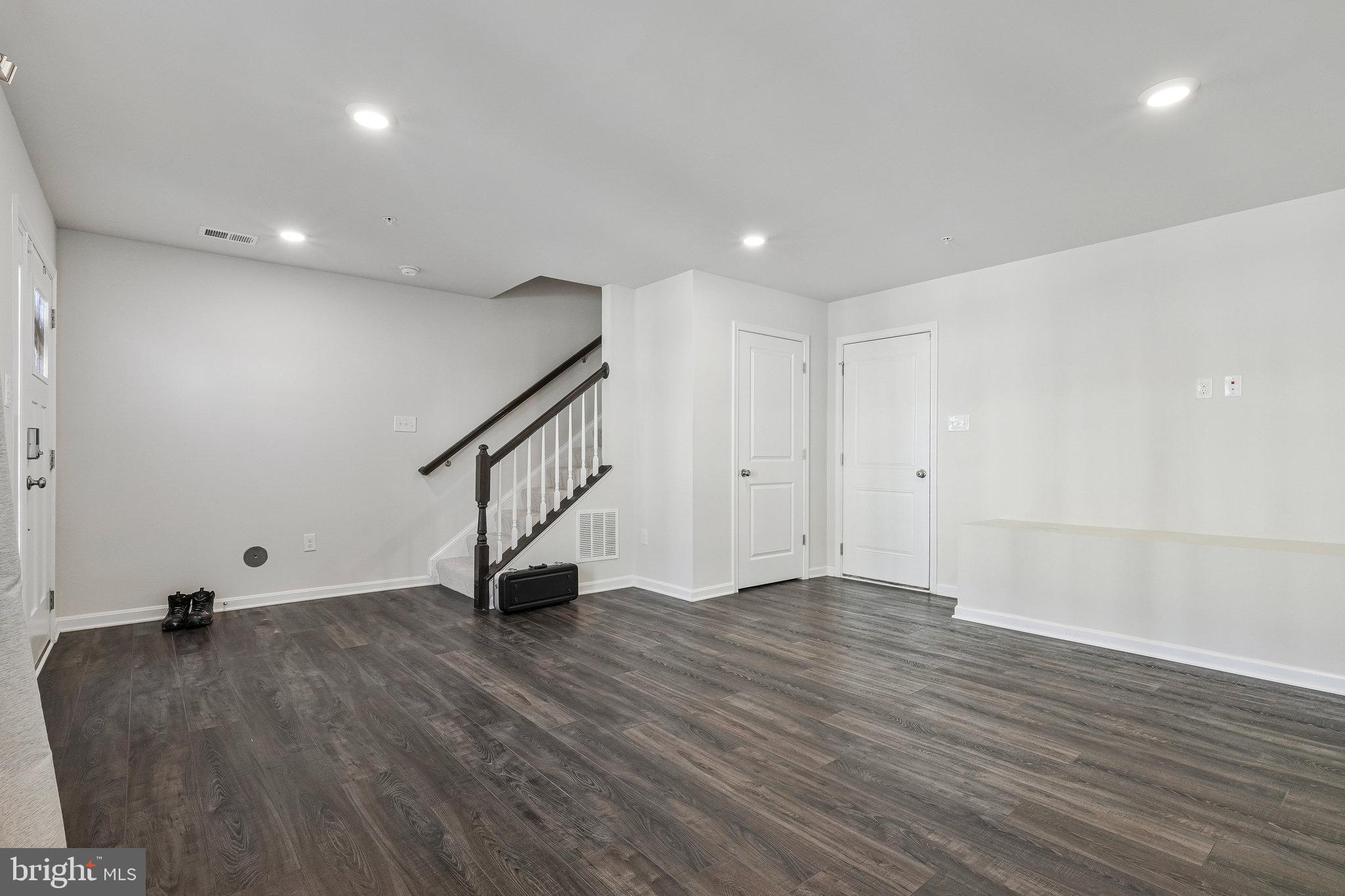 SCOTLAND HEIGHTS - Residential