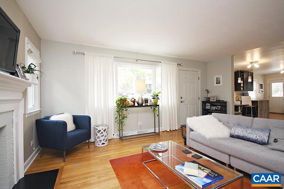 112 RAYMOND AVE A & B