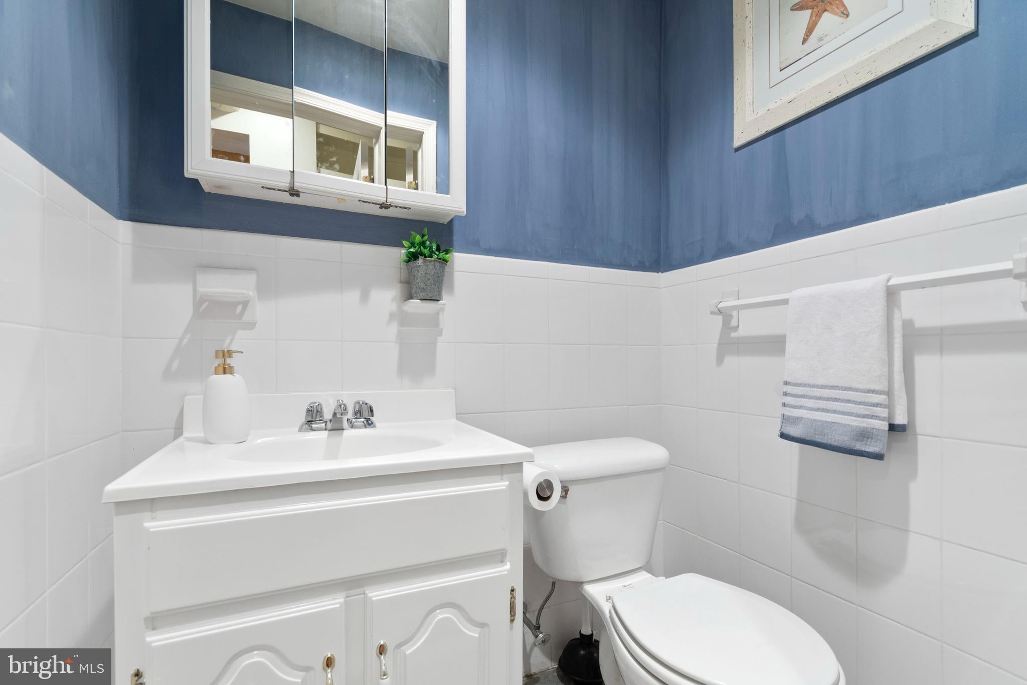 104 N 2ND STREET 200