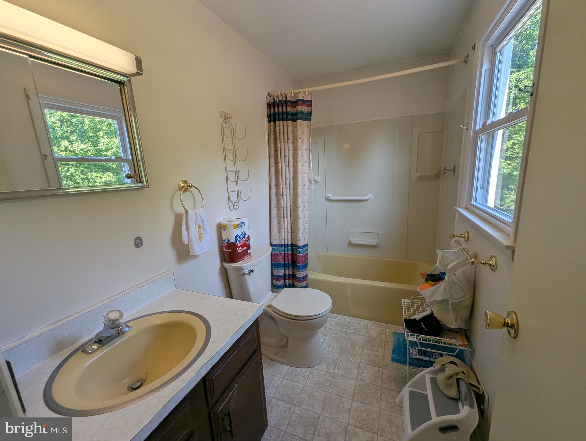 FOREST HILL - Residential