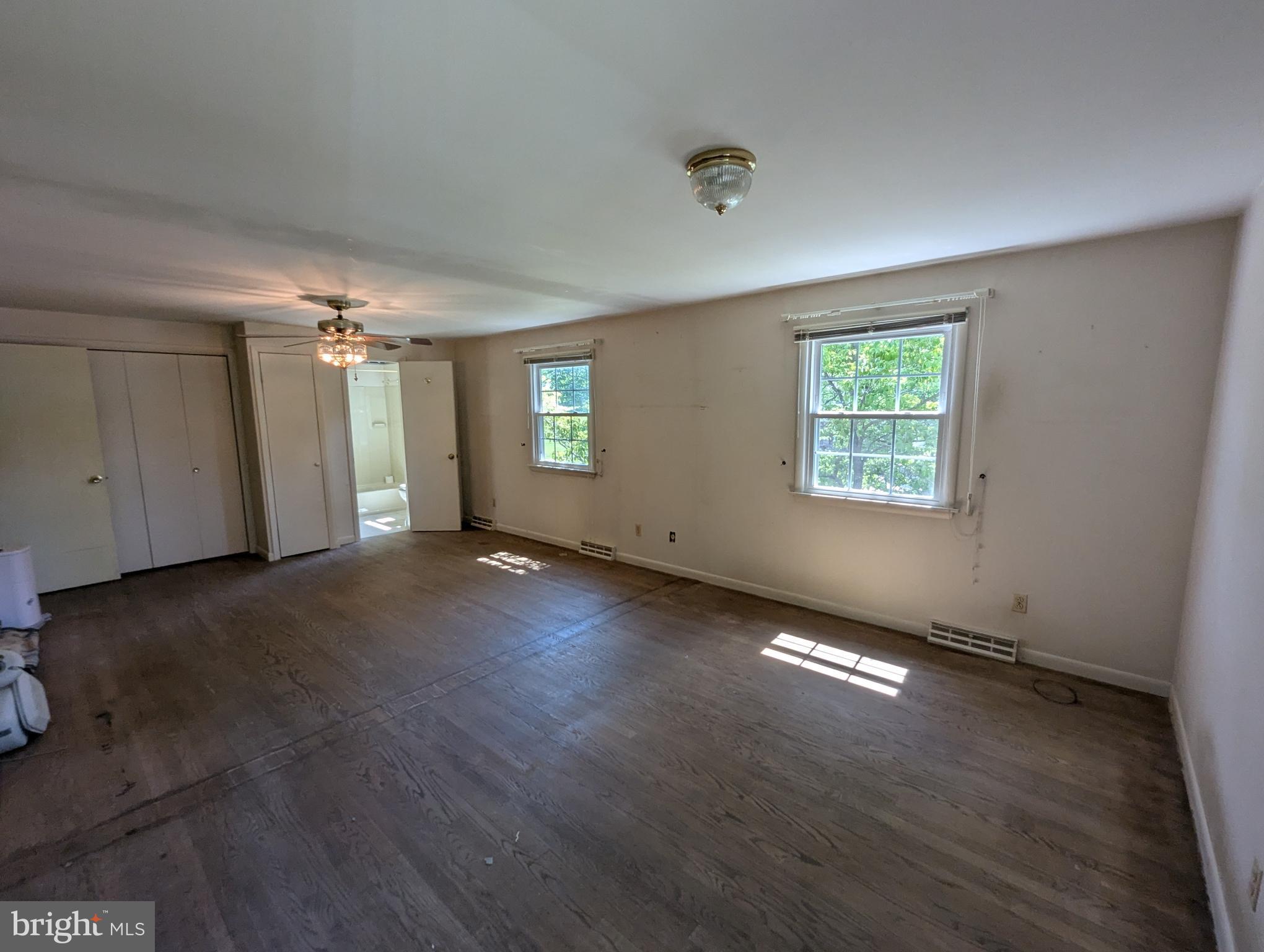 FOREST HILL - Residential