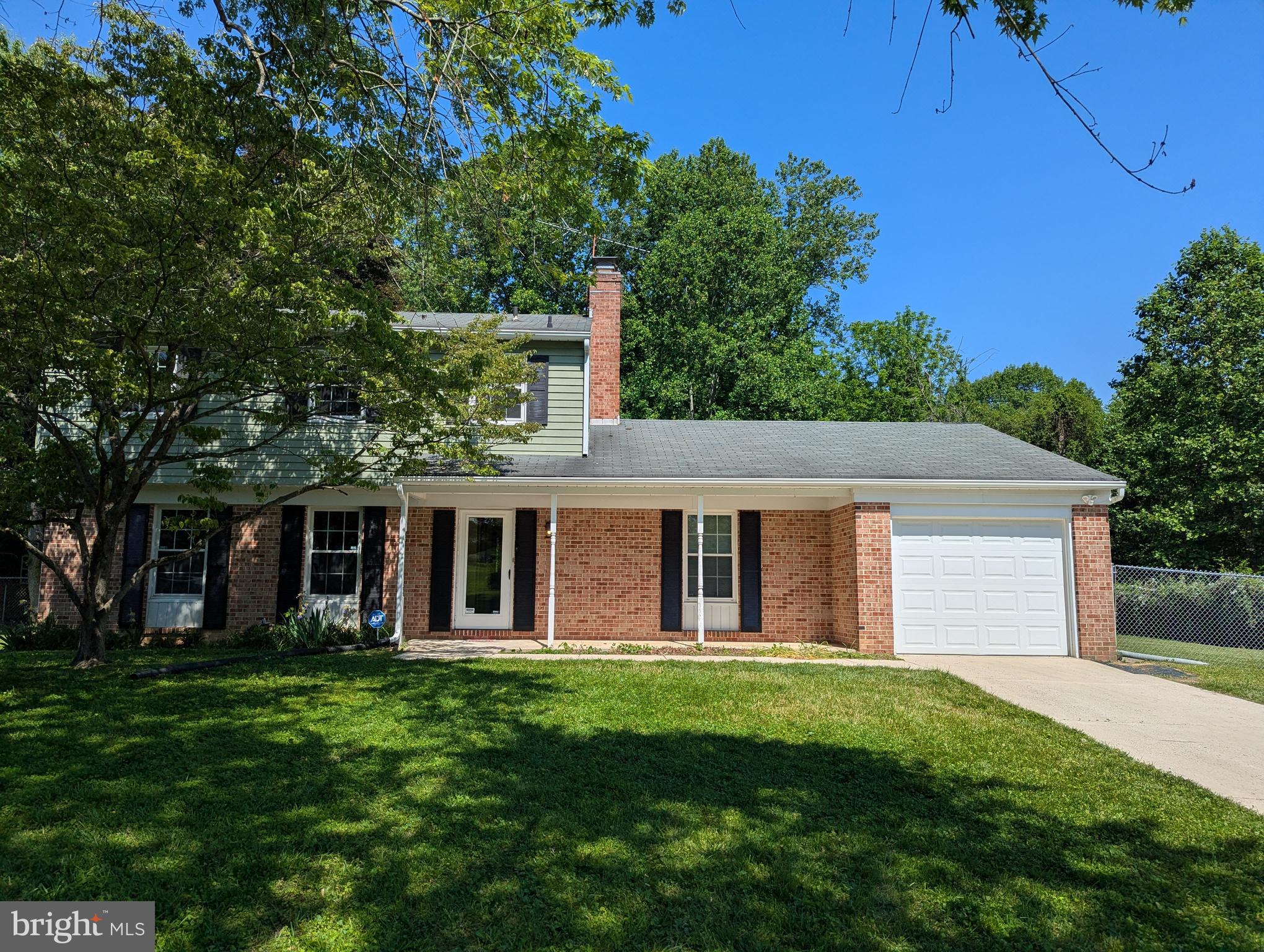 2408 DIXIE LANE