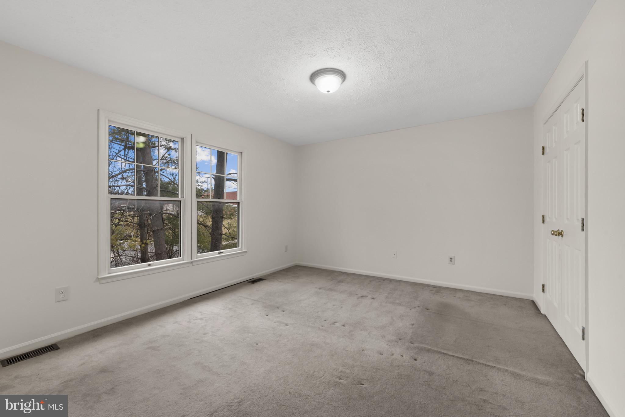 WHISPERING MEADOWS - Residential