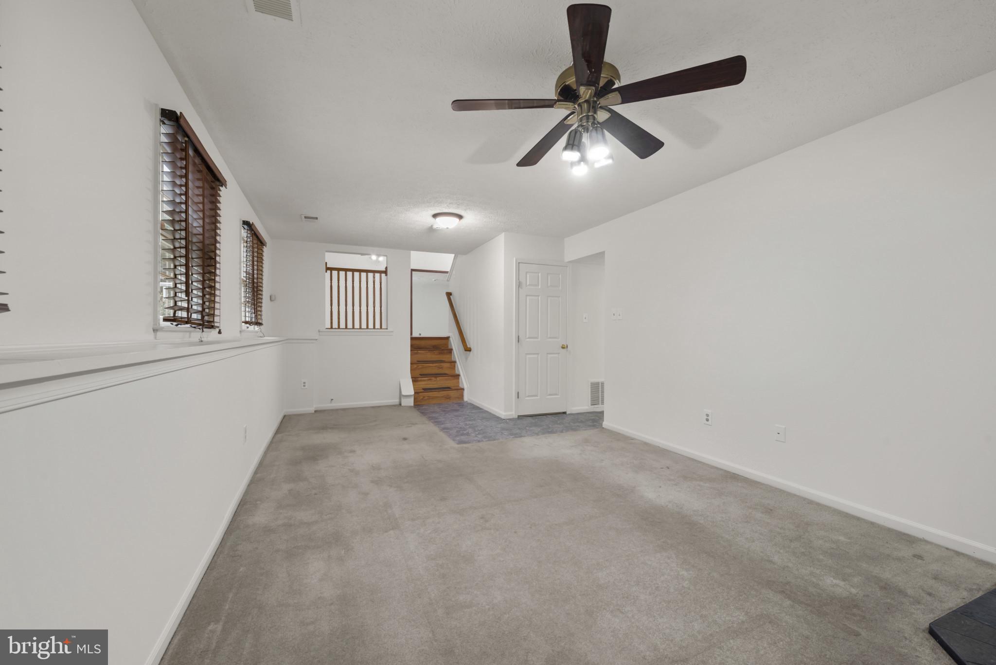 WHISPERING MEADOWS - Residential