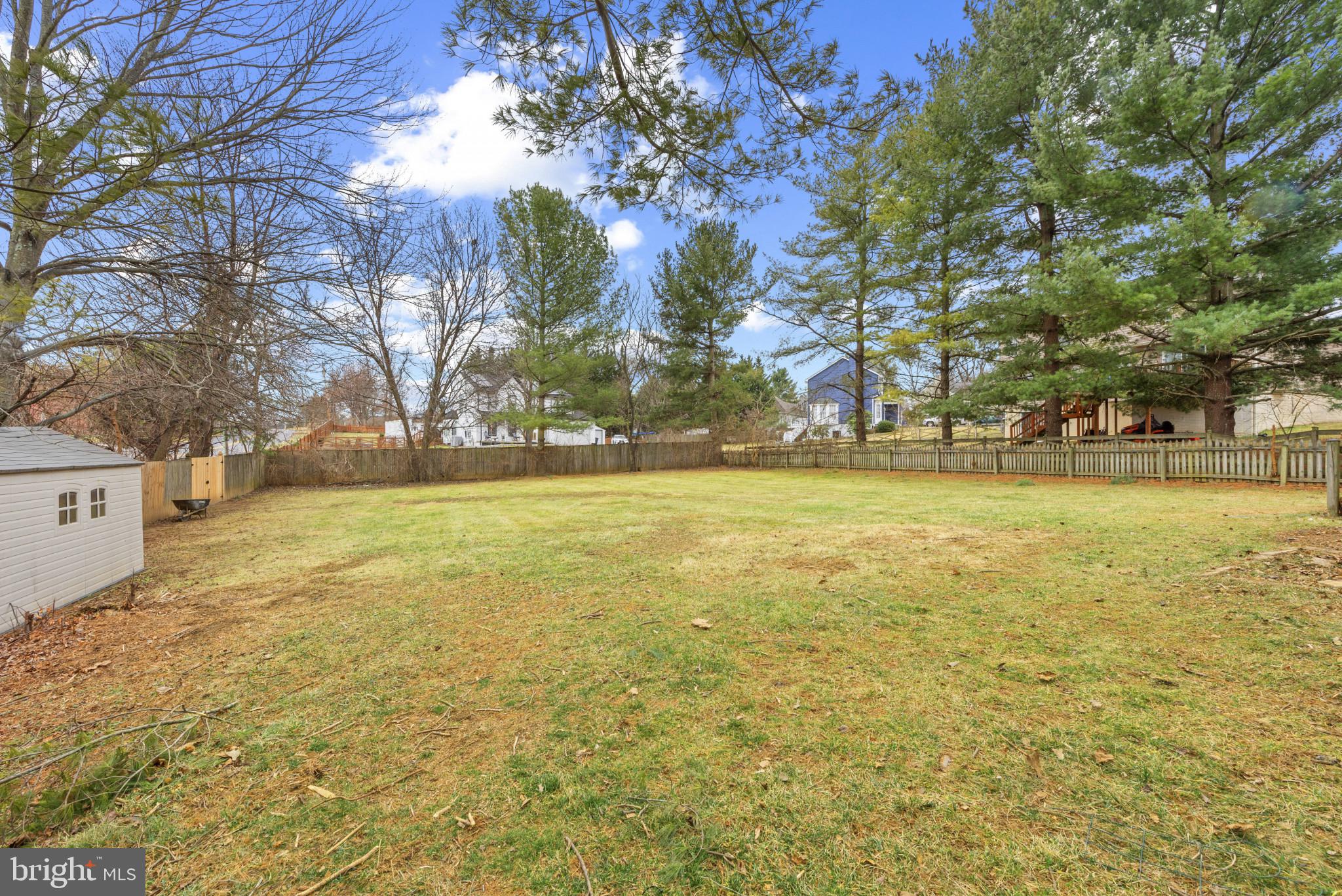 WHISPERING MEADOWS - Residential