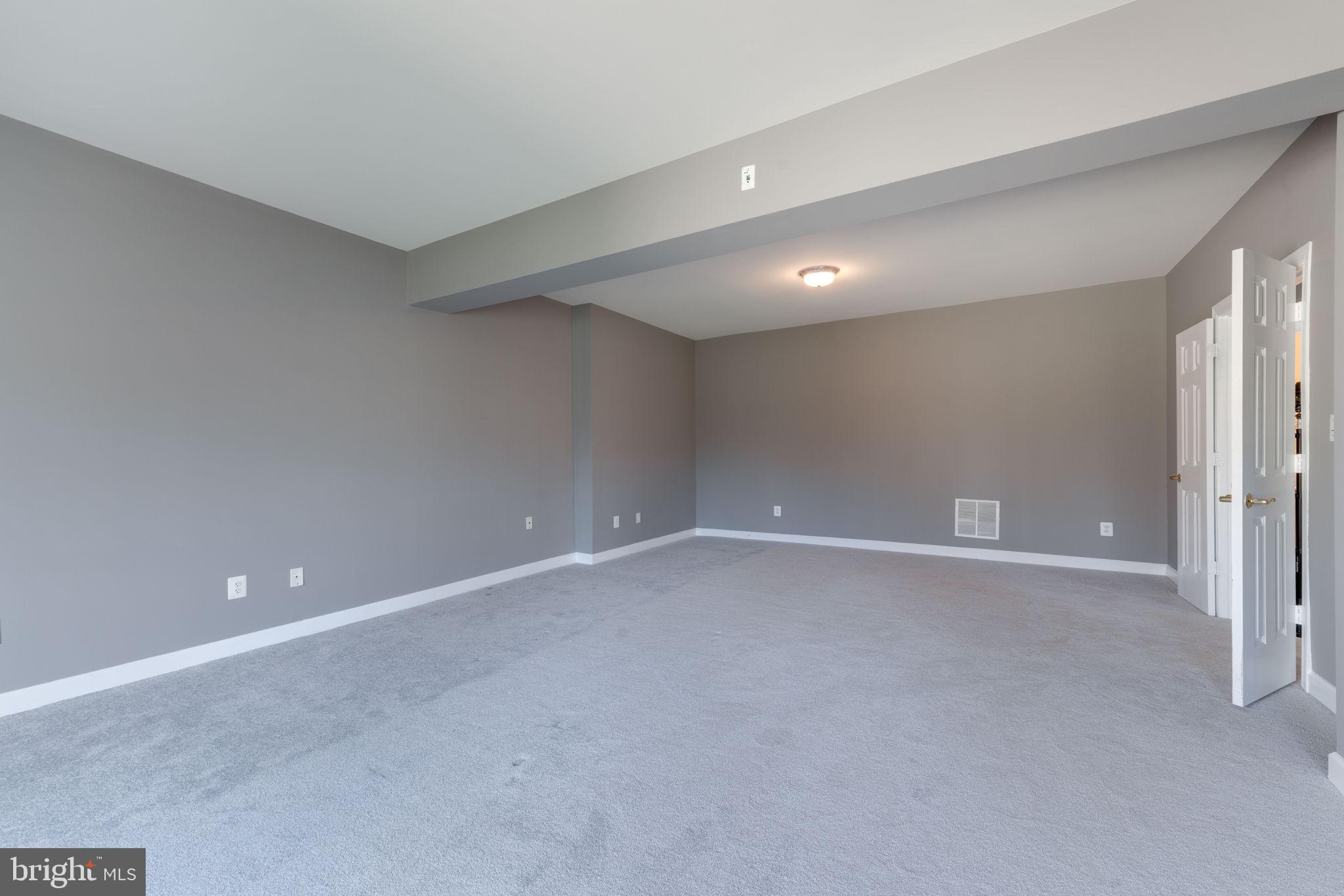 BARCLAY RIDGE - Residential