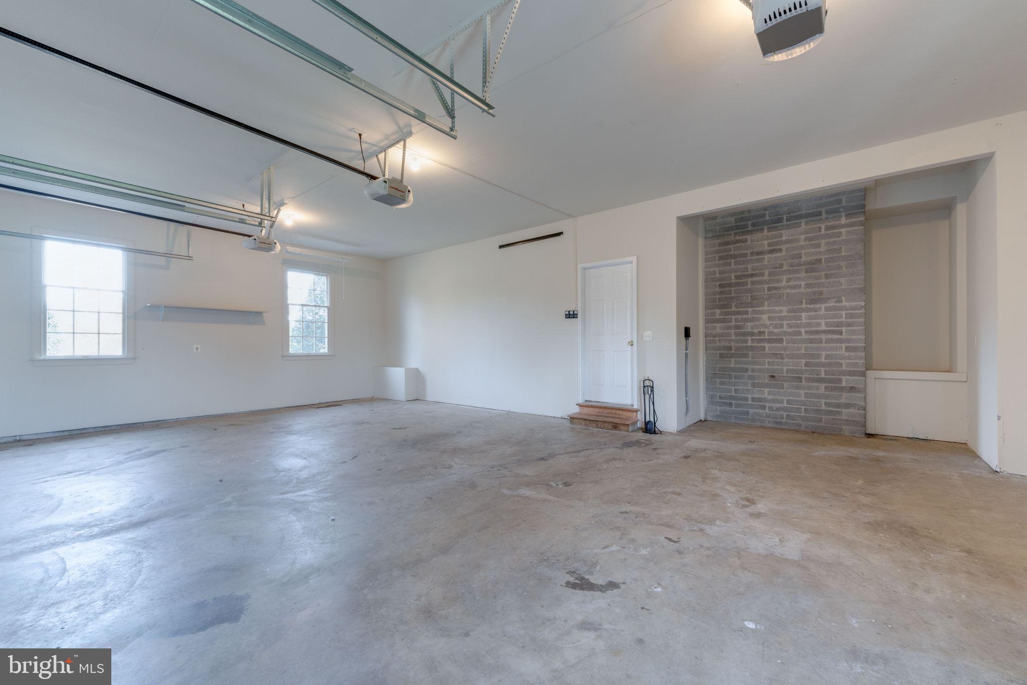 BARCLAY RIDGE - Residential